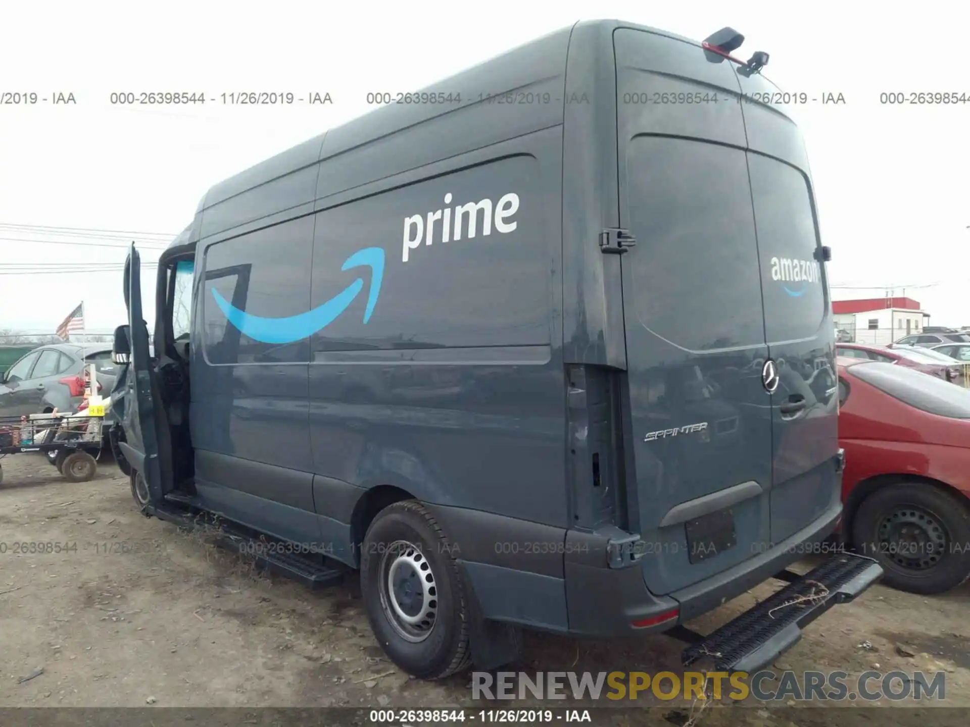 3 Фотография поврежденного автомобиля WD4PF0CDXKP044244 MERCEDES-BENZ SPRINTER 2019