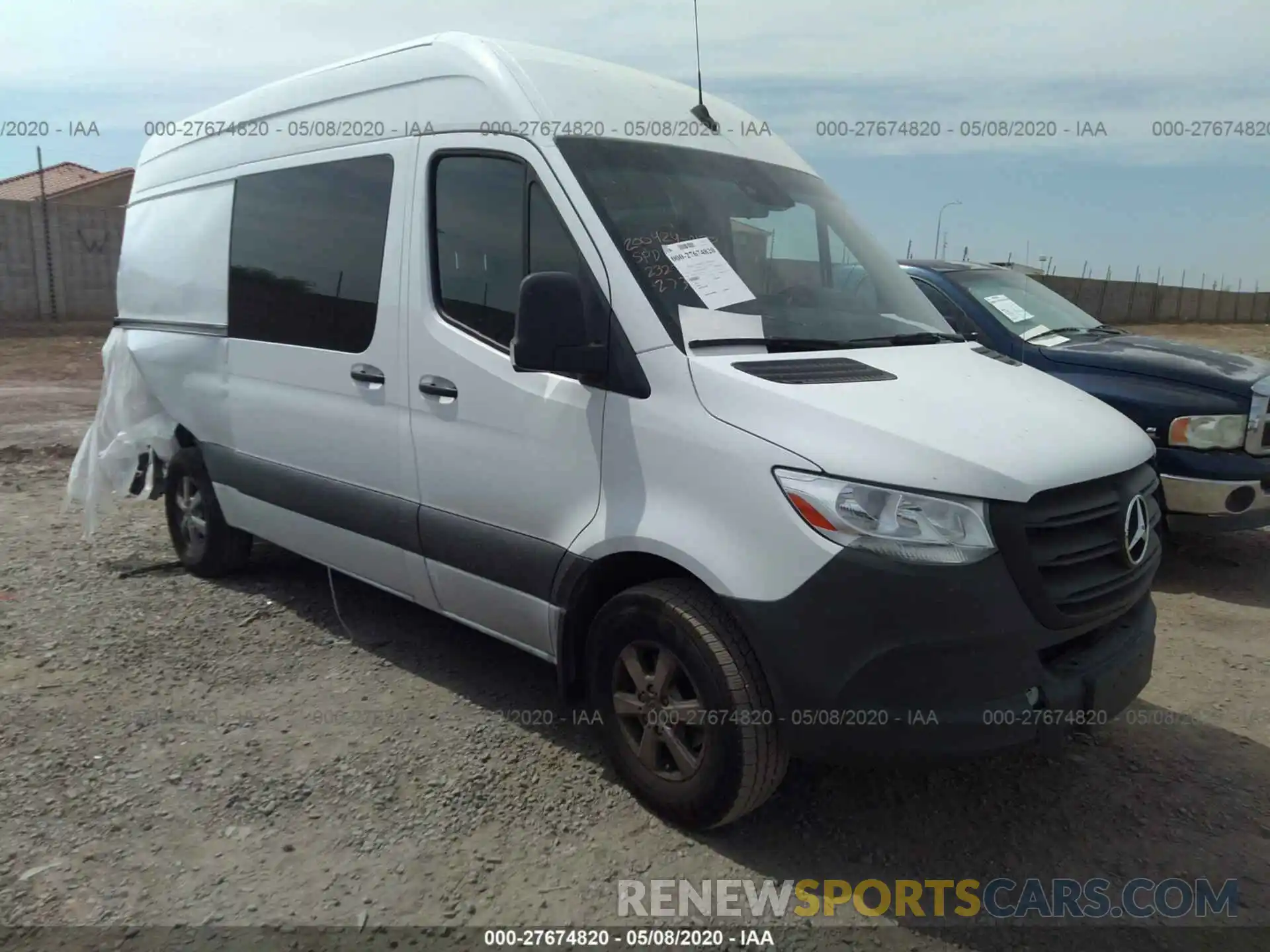 1 Photograph of a damaged car WD4PF0CDXKP052327 MERCEDES-BENZ SPRINTER 2019