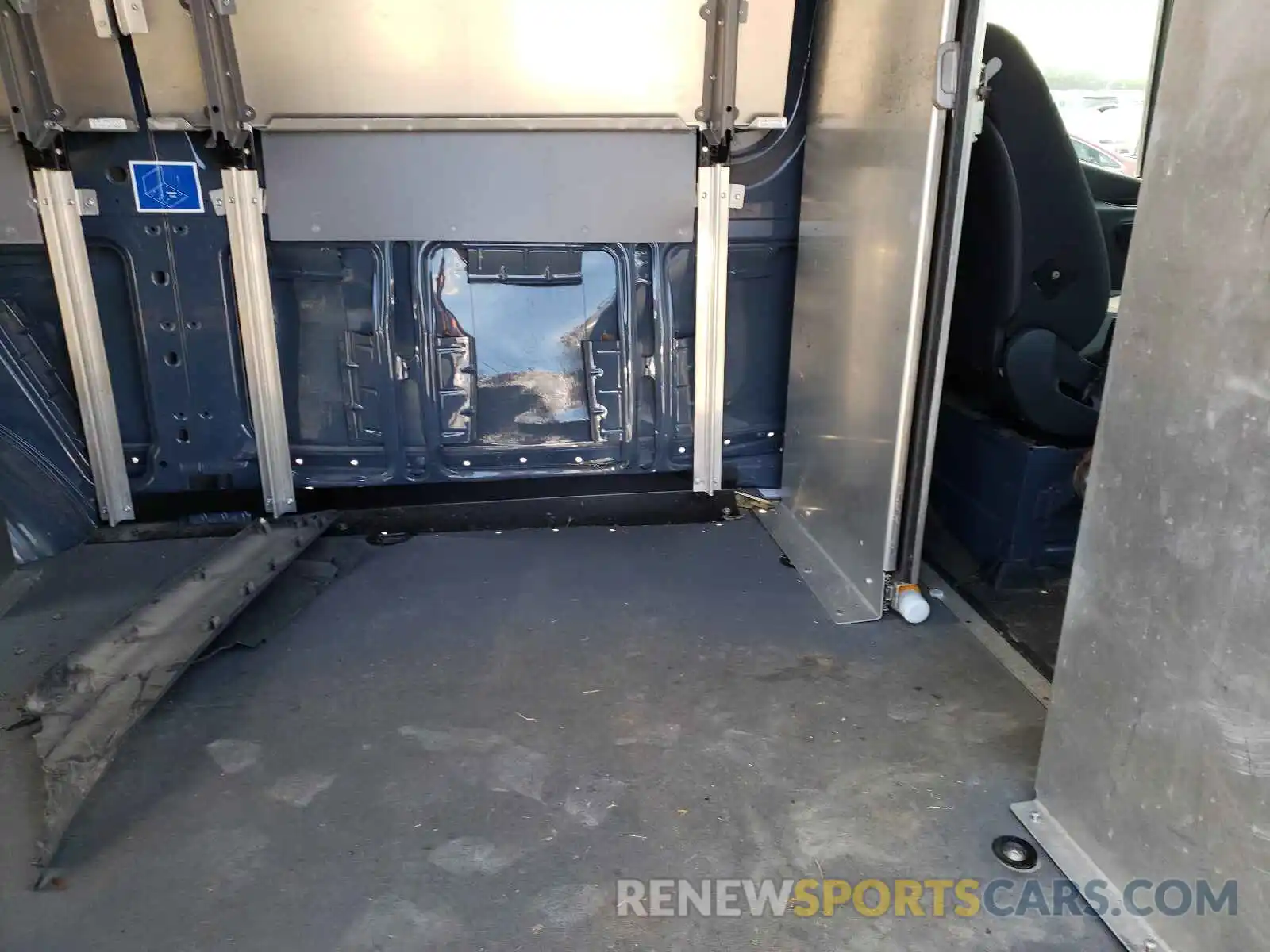 6 Photograph of a damaged car WD4PF0CDXKP101655 MERCEDES-BENZ SPRINTER 2019