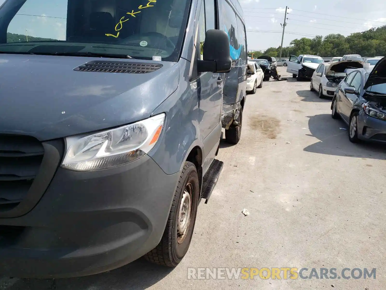 9 Photograph of a damaged car WD4PF0CDXKP101655 MERCEDES-BENZ SPRINTER 2019