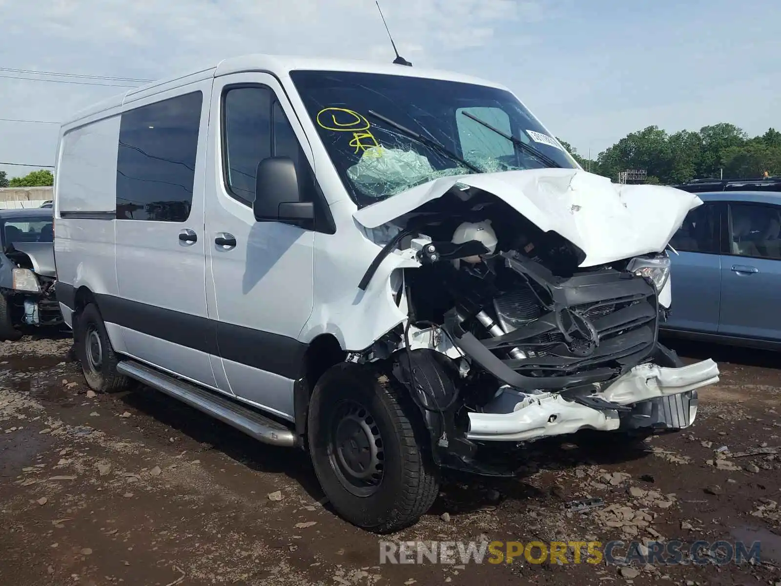 1 Photograph of a damaged car WD4PF0EDXKT012740 MERCEDES-BENZ SPRINTER 2019