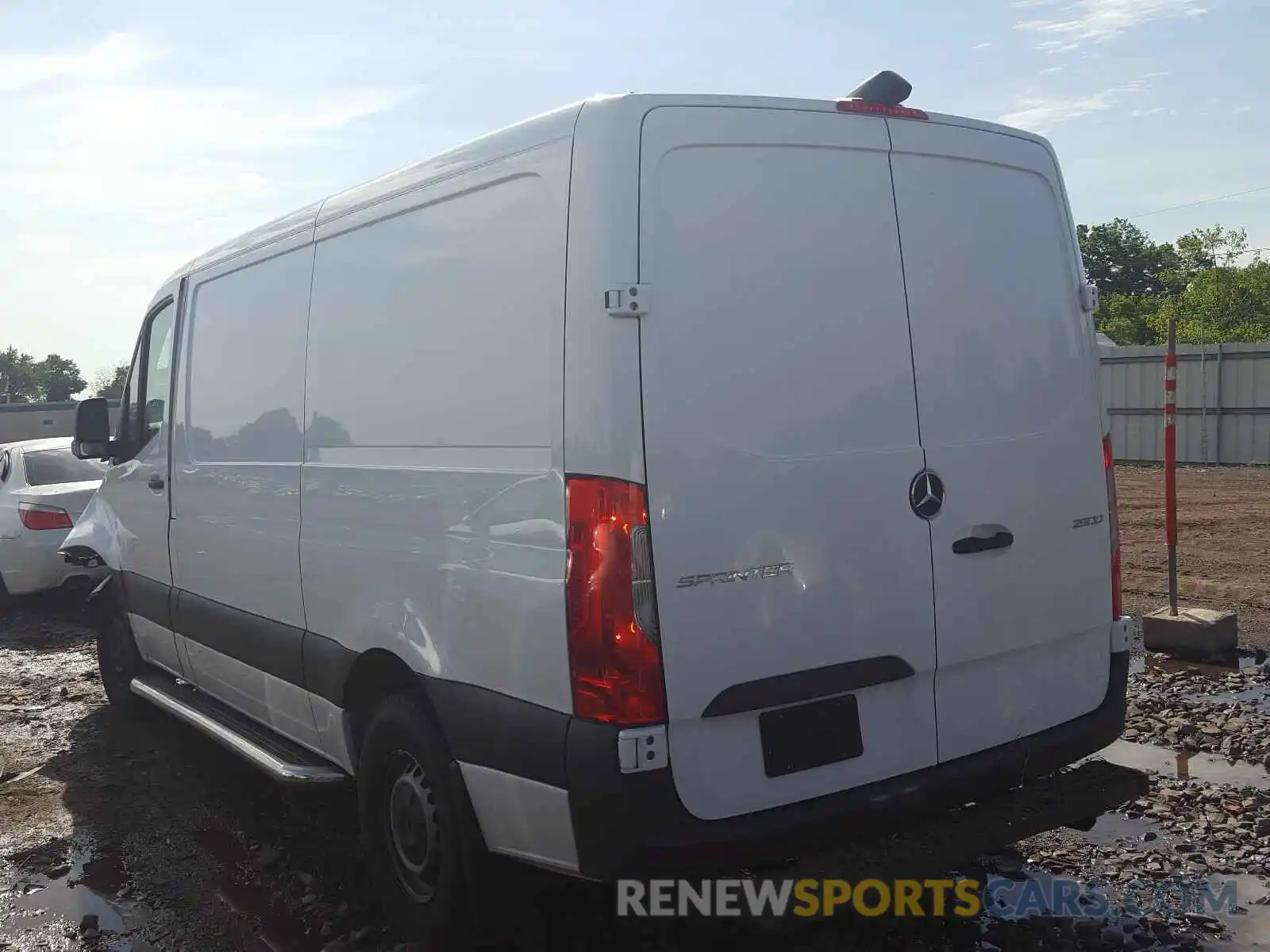 3 Photograph of a damaged car WD4PF0EDXKT012740 MERCEDES-BENZ SPRINTER 2019