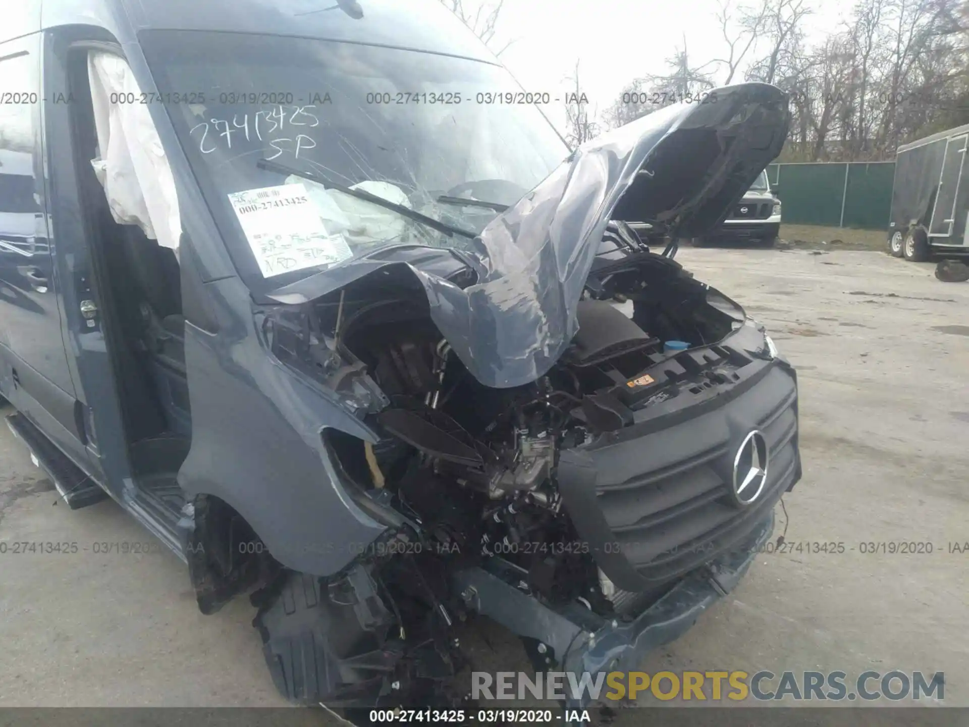 6 Photograph of a damaged car WD4PF1CD0KP115554 MERCEDES-BENZ SPRINTER 2019