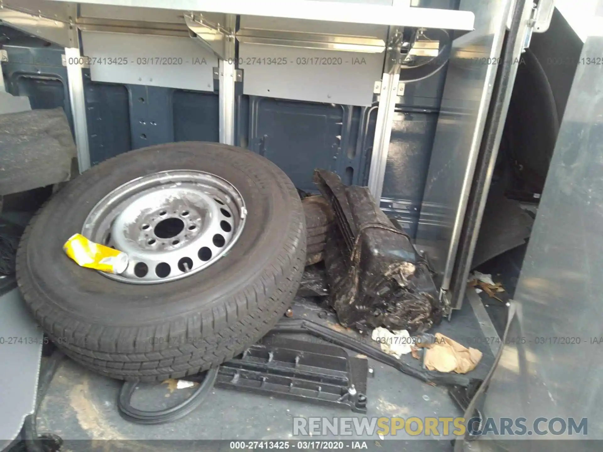 8 Photograph of a damaged car WD4PF1CD0KP115554 MERCEDES-BENZ SPRINTER 2019