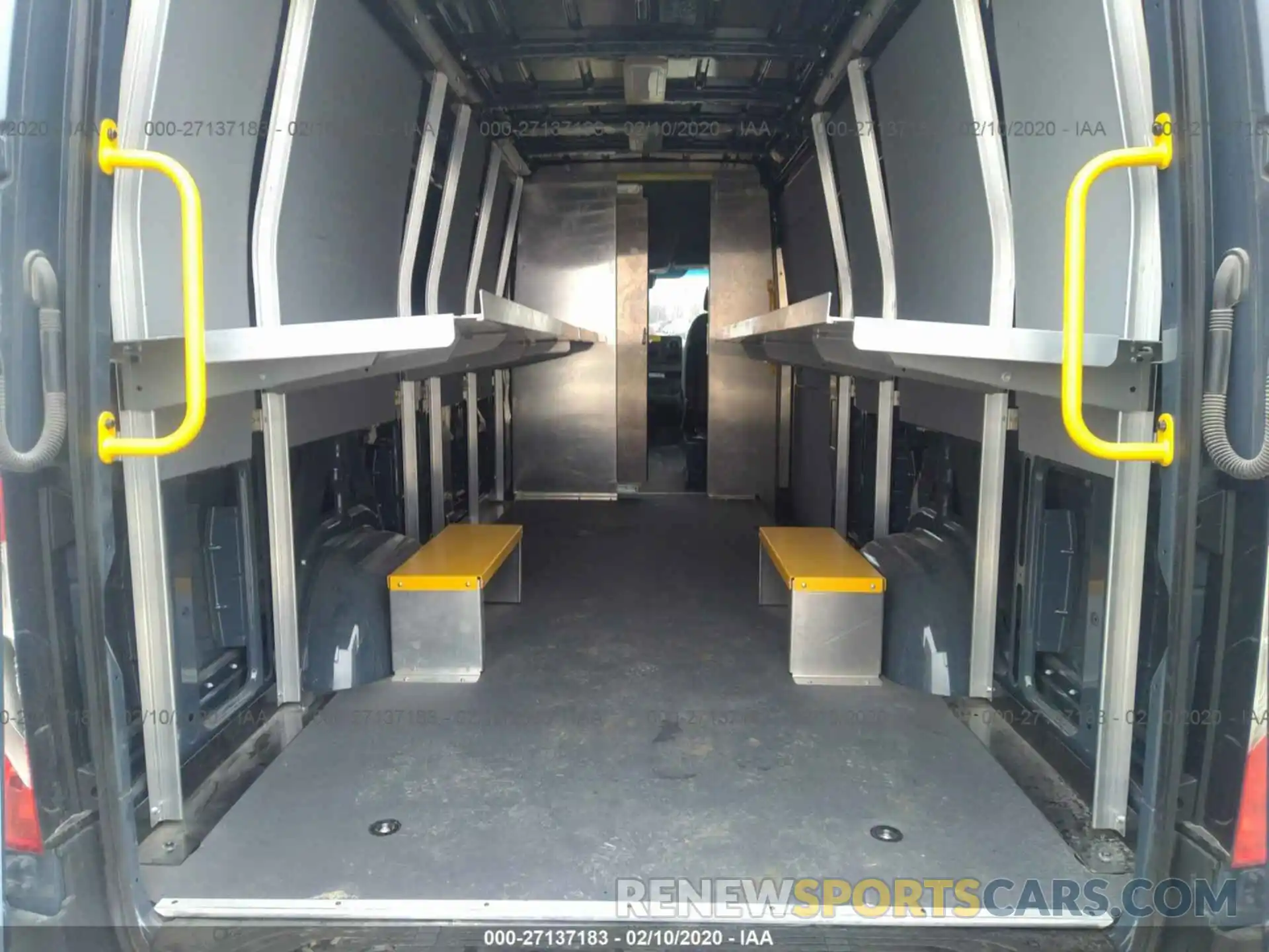 8 Фотография поврежденного автомобиля WD4PF1CD0KP122875 MERCEDES-BENZ SPRINTER 2019