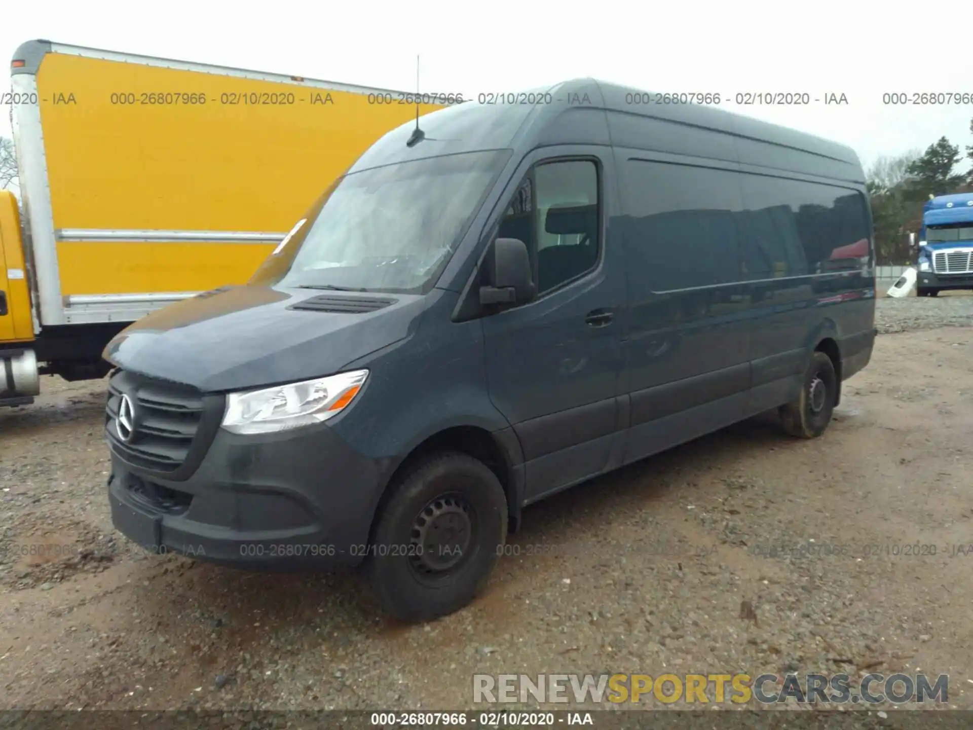 2 Фотография поврежденного автомобиля WD4PF1CD0KP136341 MERCEDES-BENZ SPRINTER 2019