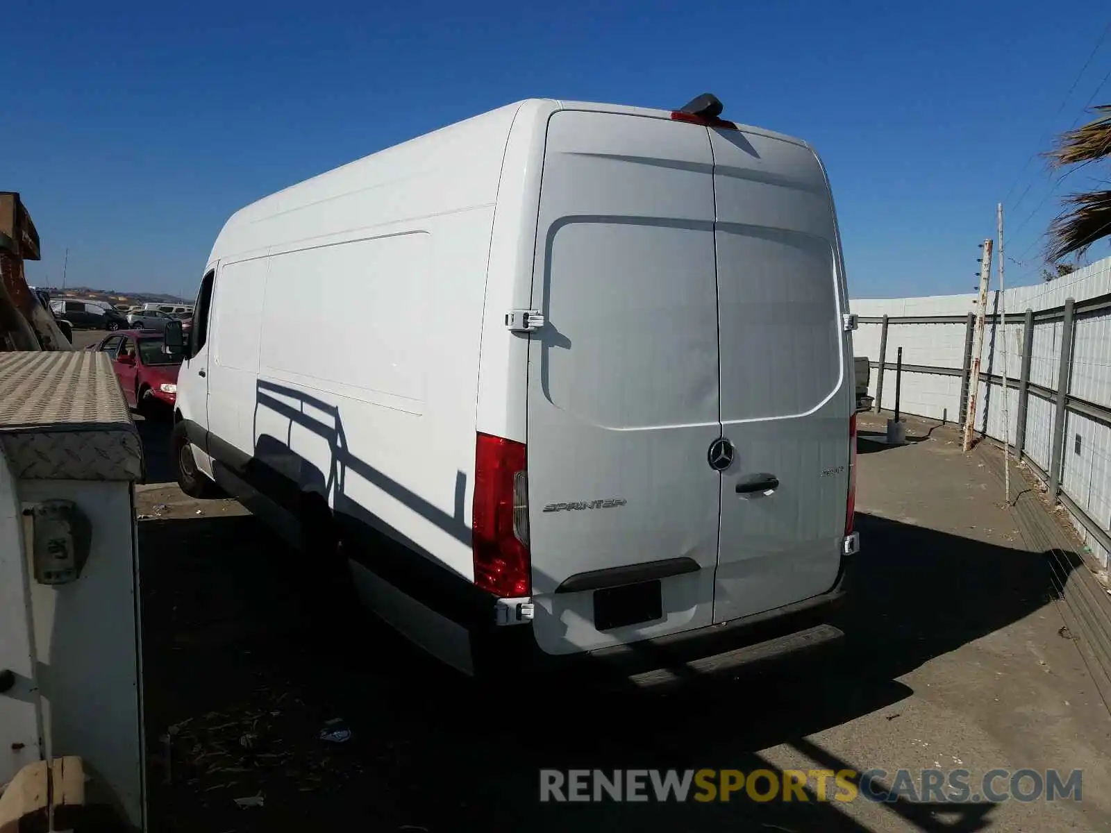 3 Фотография поврежденного автомобиля WD4PF1CD0KT008012 MERCEDES-BENZ SPRINTER 2019