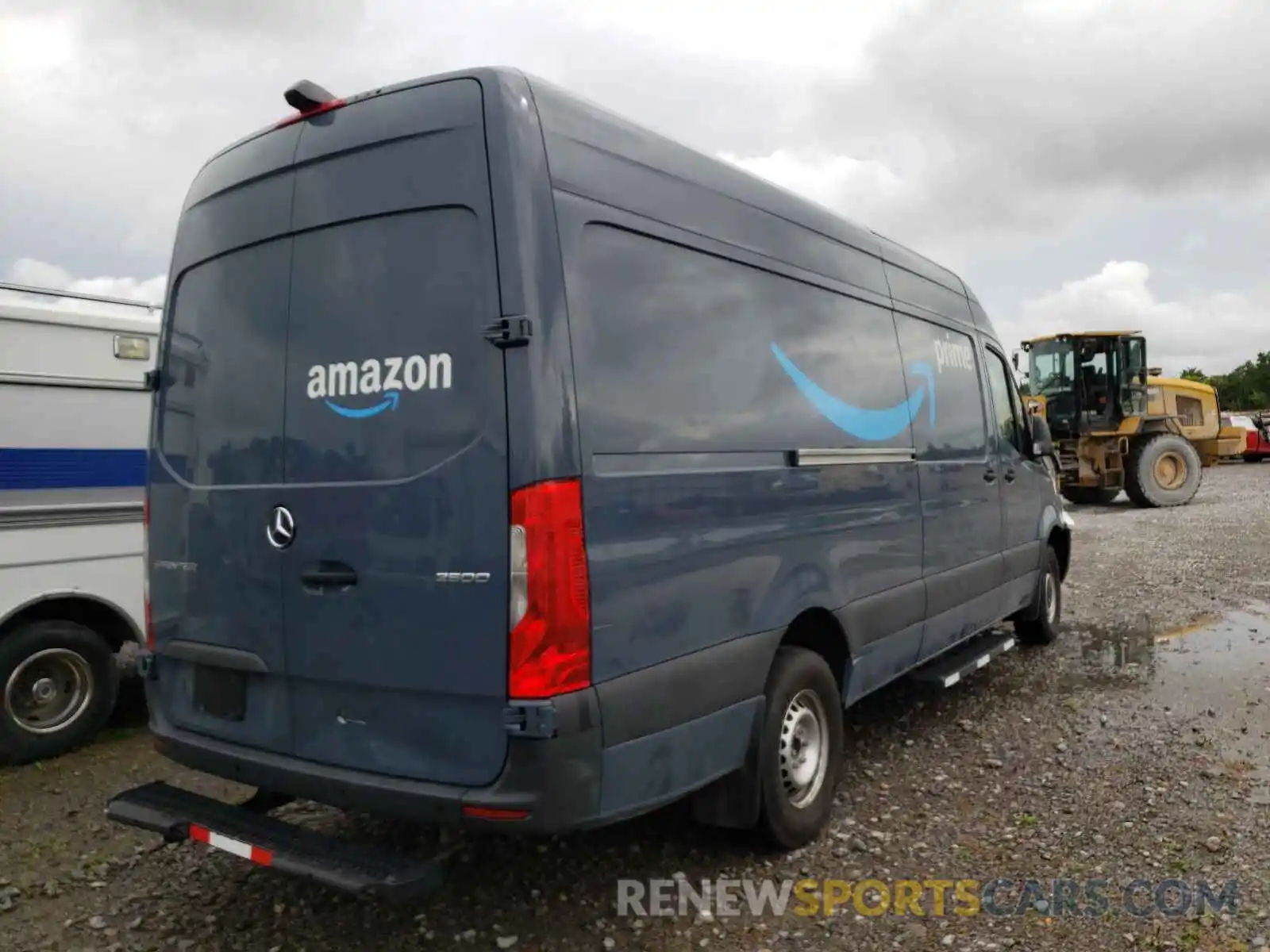 4 Photograph of a damaged car WD4PF1CD1KP137675 MERCEDES-BENZ SPRINTER 2019