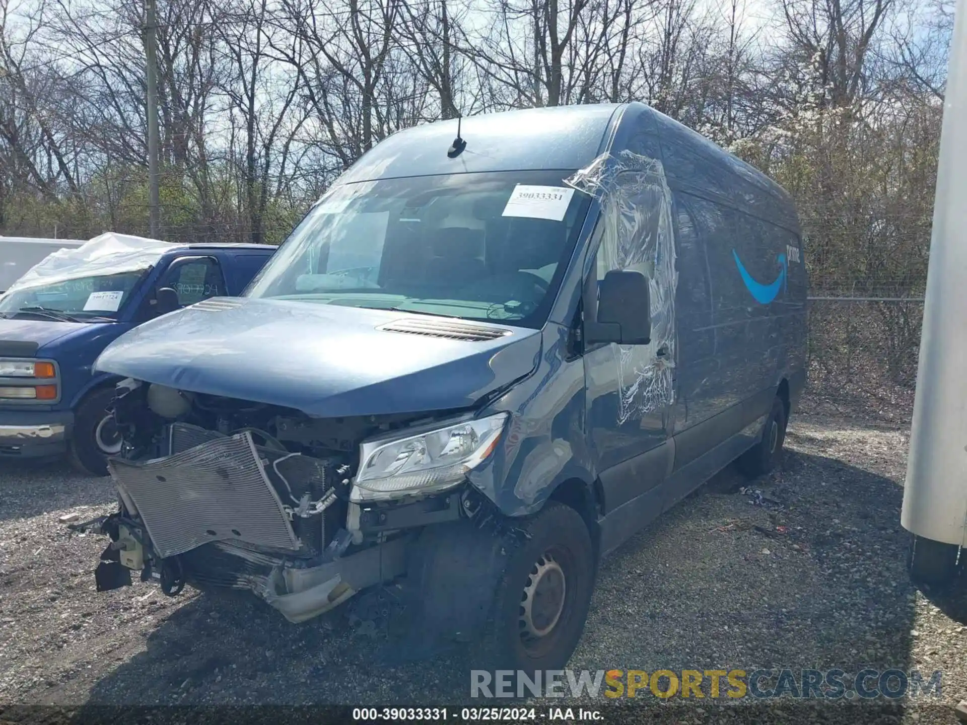 2 Photograph of a damaged car WD4PF1CD1KT012263 MERCEDES-BENZ SPRINTER 2019