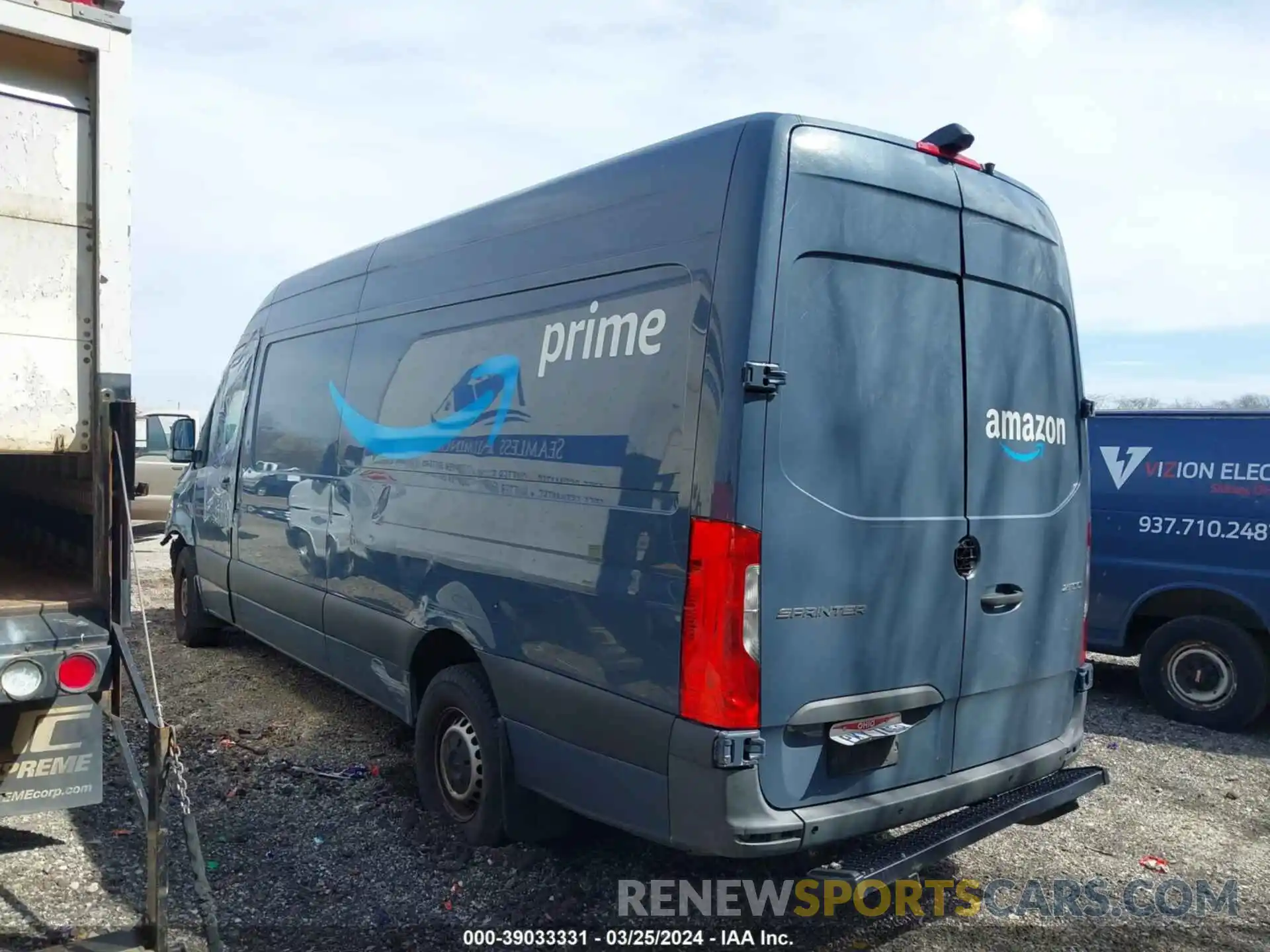 3 Photograph of a damaged car WD4PF1CD1KT012263 MERCEDES-BENZ SPRINTER 2019