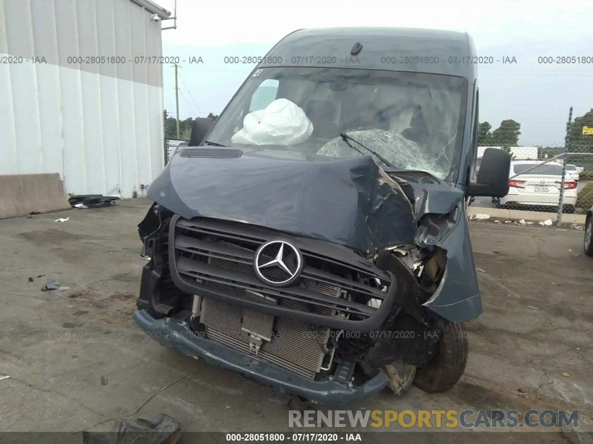 6 Photograph of a damaged car WD4PF1CD2KP137037 MERCEDES-BENZ SPRINTER 2019