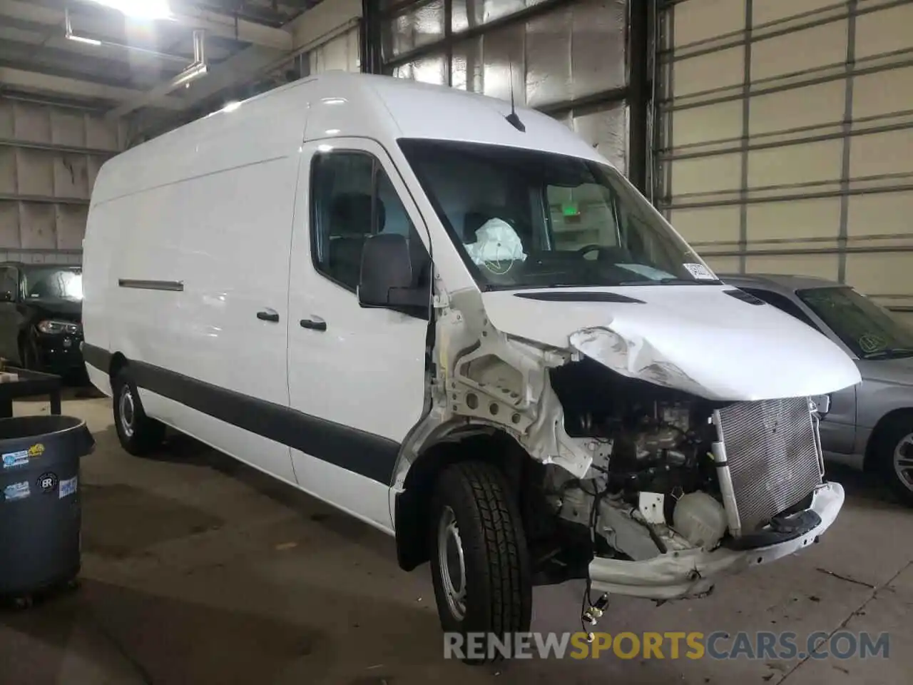 1 Photograph of a damaged car WD4PF1CD2KT000929 MERCEDES-BENZ SPRINTER 2019