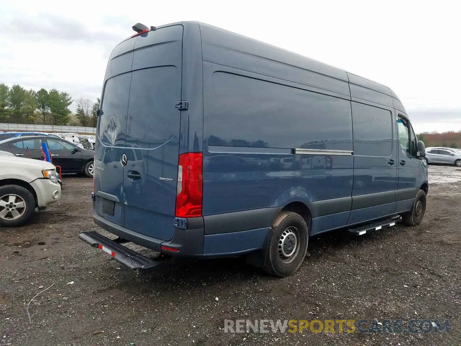 4 Фотография поврежденного автомобиля WD4PF1CD2KT006410 MERCEDES-BENZ SPRINTER 2019