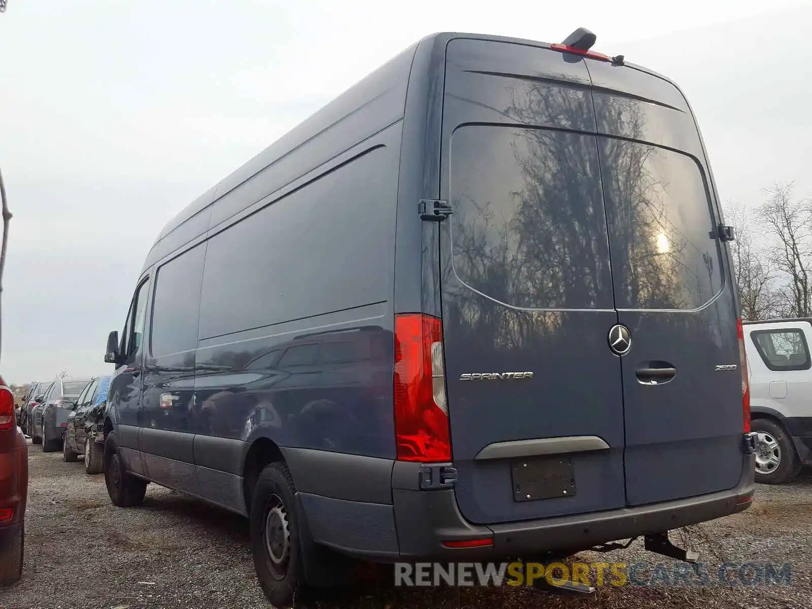 3 Фотография поврежденного автомобиля WD4PF1CD2KT006648 MERCEDES-BENZ SPRINTER 2019