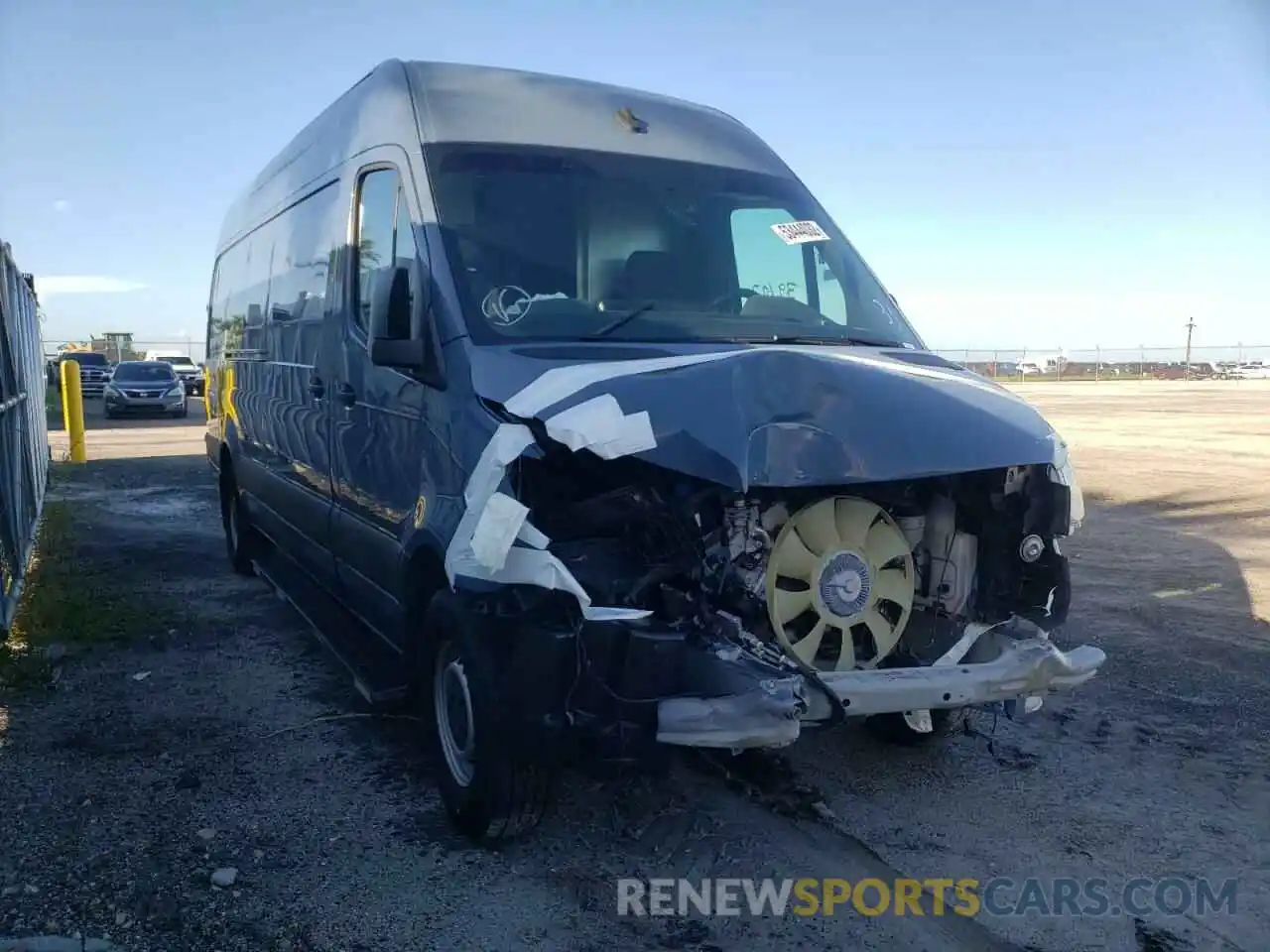 1 Photograph of a damaged car WD4PF1CD2KT007525 MERCEDES-BENZ SPRINTER 2019