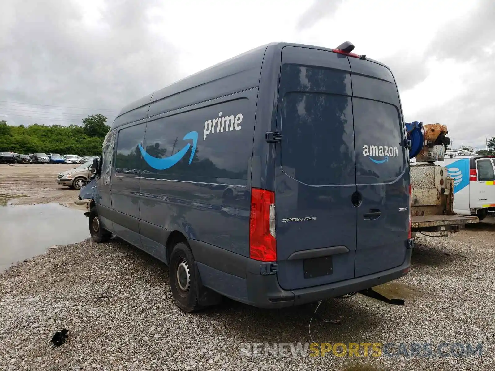 3 Photograph of a damaged car WD4PF1CD2KT012479 MERCEDES-BENZ SPRINTER 2019