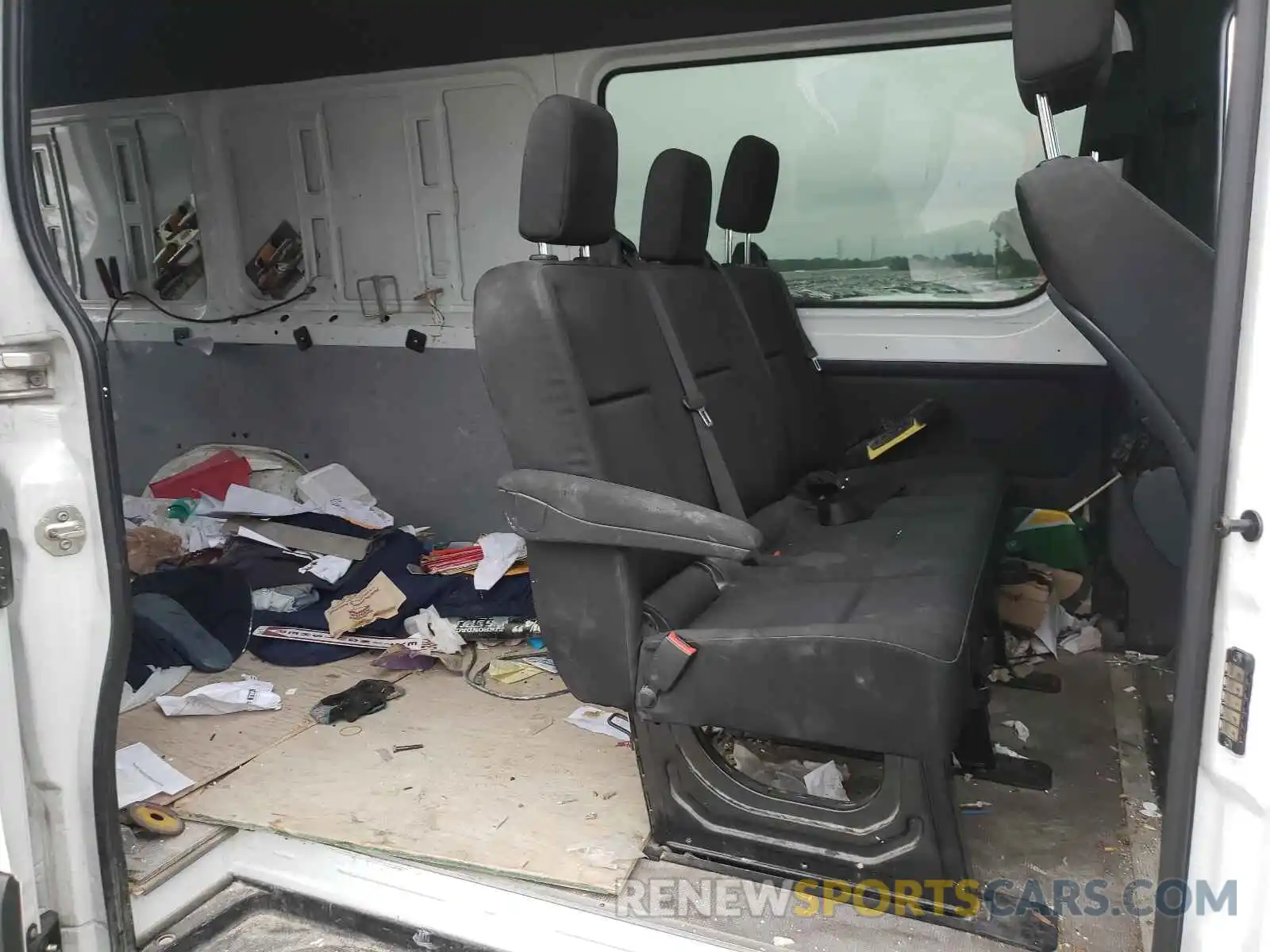 6 Photograph of a damaged car WD4PF1CD3KP078855 MERCEDES-BENZ SPRINTER 2019