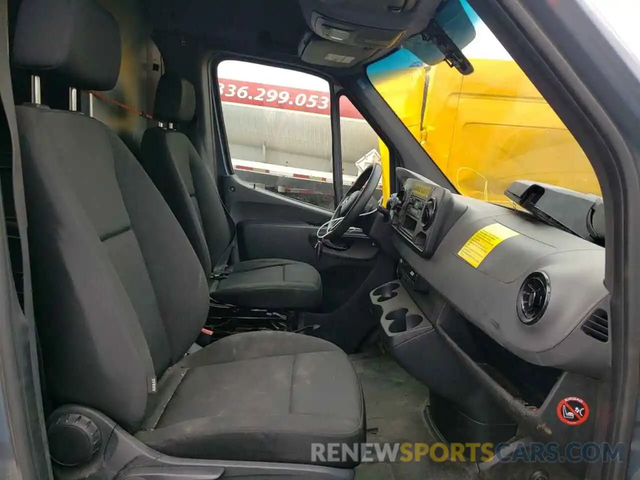 5 Photograph of a damaged car WD4PF1CD3KP143459 MERCEDES-BENZ SPRINTER 2019