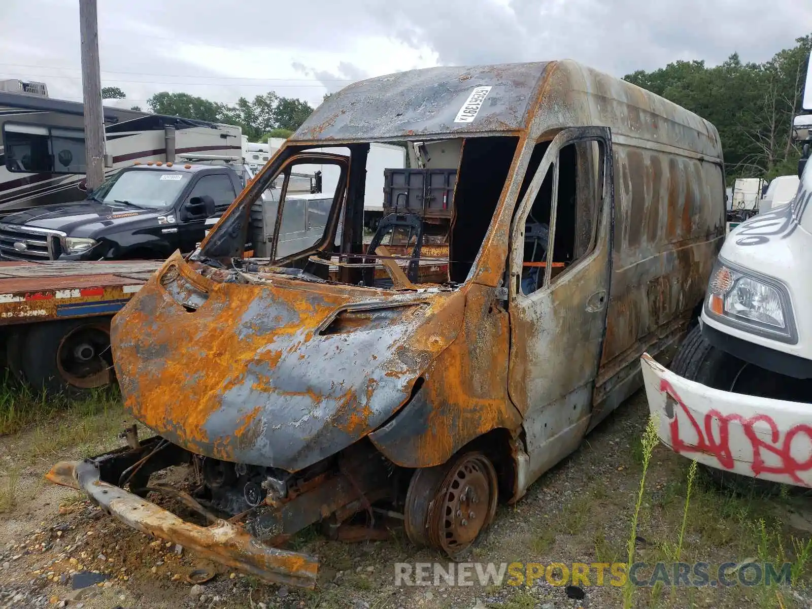 2 Photograph of a damaged car WD4PF1CD3KP147642 MERCEDES-BENZ SPRINTER 2019