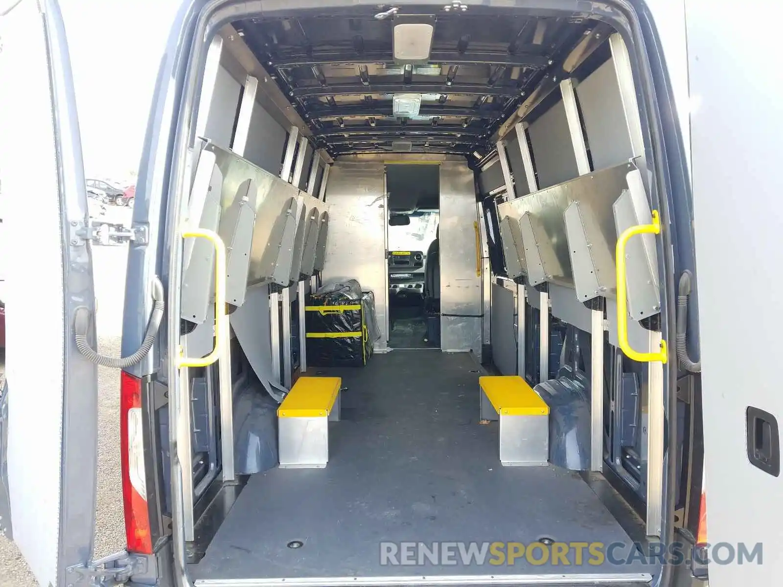 6 Фотография поврежденного автомобиля WD4PF1CD4KT012189 MERCEDES-BENZ SPRINTER 2019