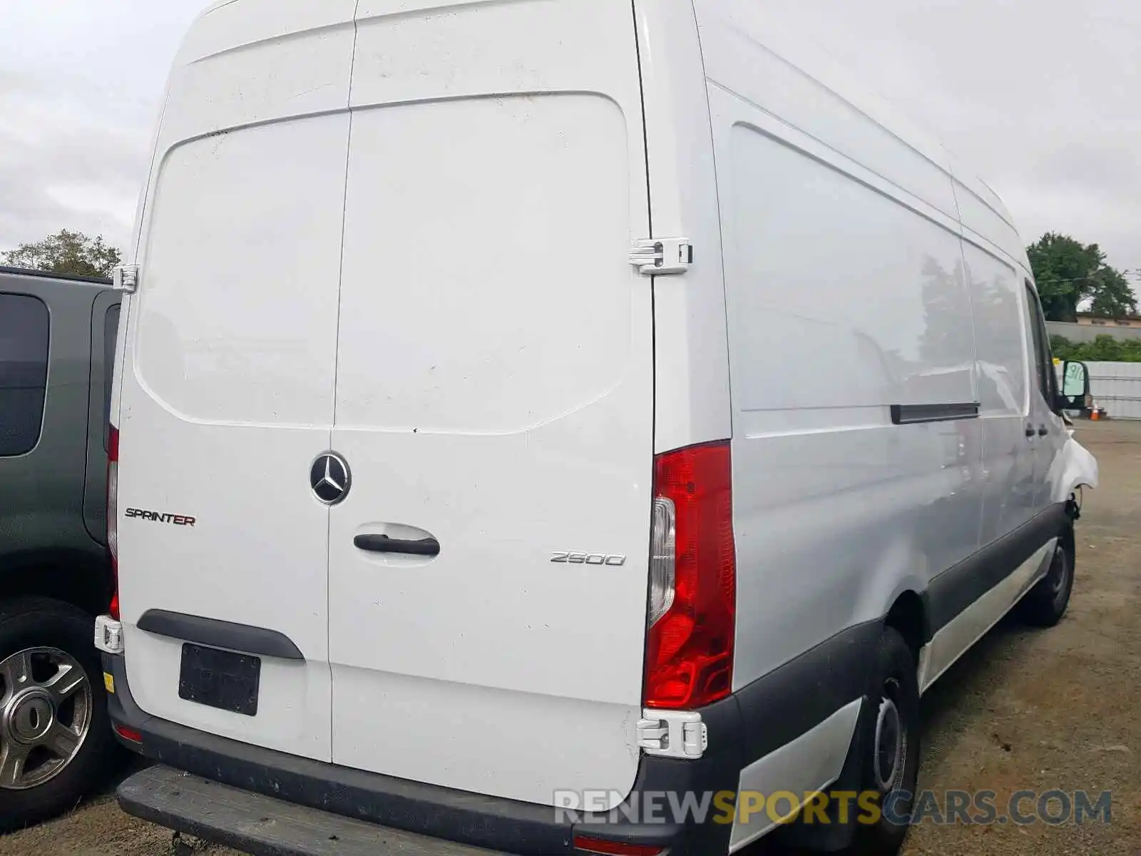 4 Фотография поврежденного автомобиля WD4PF1CD5KP020391 MERCEDES-BENZ SPRINTER 2019