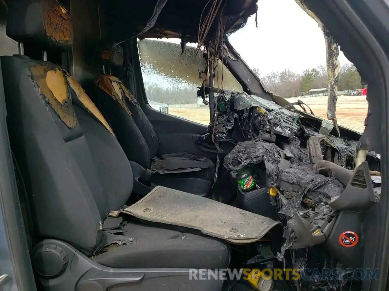 5 Photograph of a damaged car WD4PF1CD6KP147814 MERCEDES-BENZ SPRINTER 2019