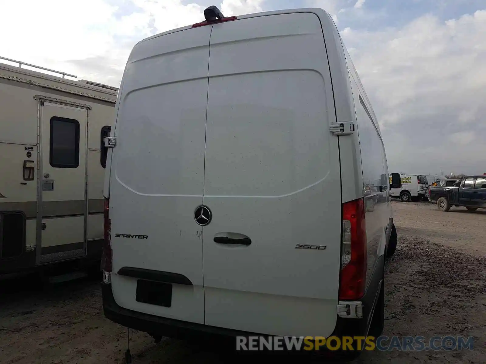 4 Фотография поврежденного автомобиля WD4PF1CD6KP159039 MERCEDES-BENZ SPRINTER 2019