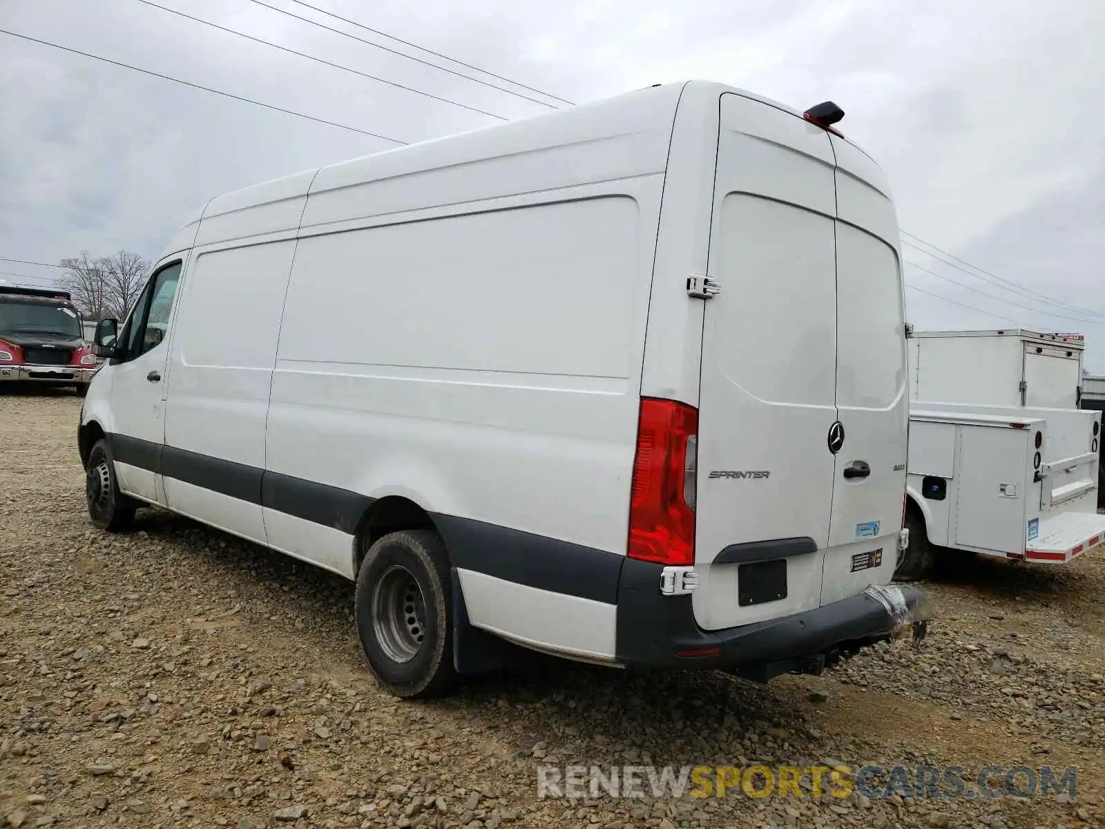 3 Фотография поврежденного автомобиля WD4PF1CD6KP183907 MERCEDES-BENZ SPRINTER 2019