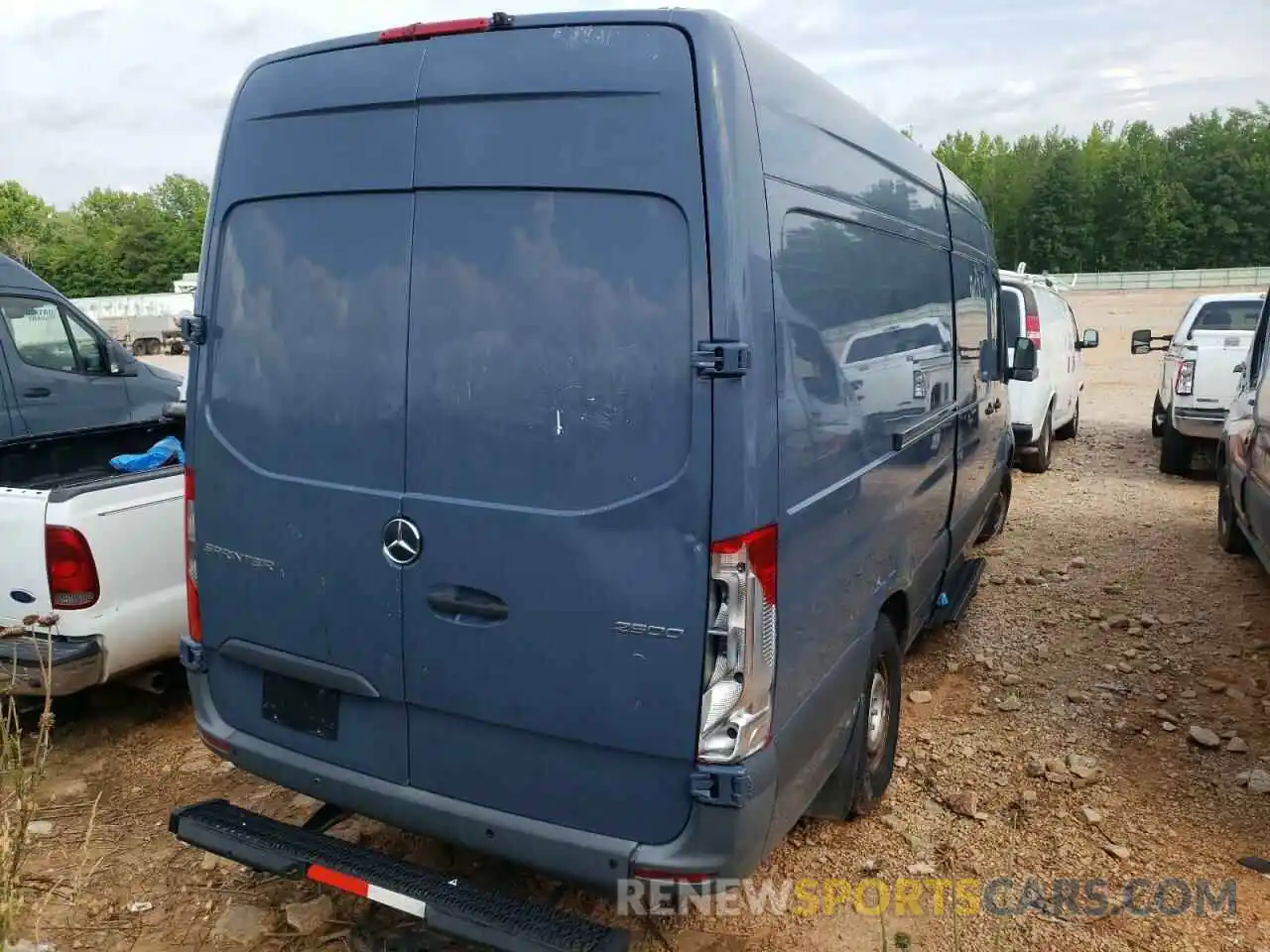 4 Фотография поврежденного автомобиля WD4PF1CD7KT007035 MERCEDES-BENZ SPRINTER 2019