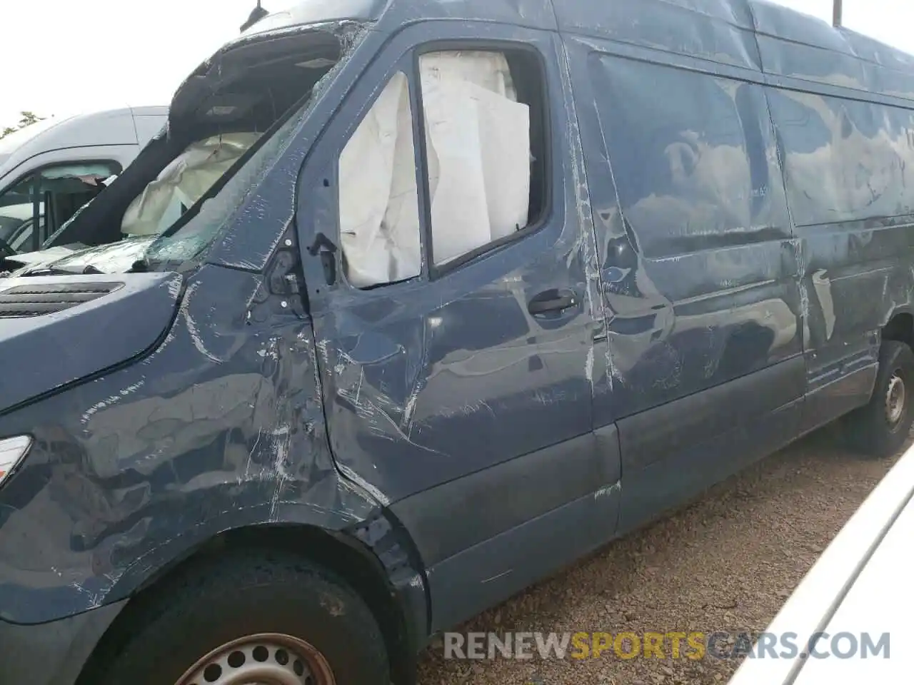 9 Photograph of a damaged car WD4PF1CD7KT007035 MERCEDES-BENZ SPRINTER 2019