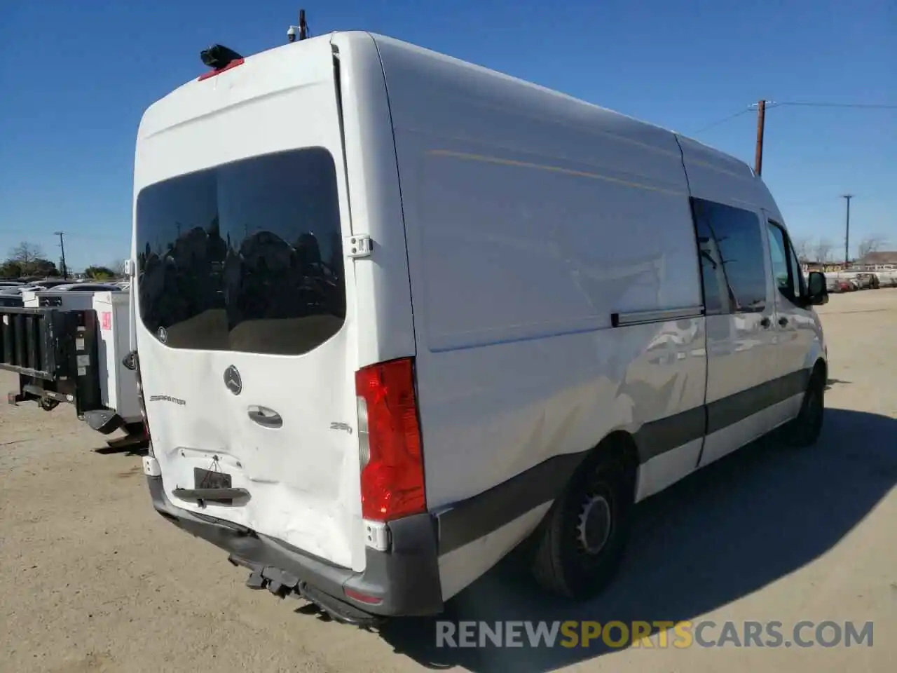 4 Фотография поврежденного автомобиля WD4PF1CD9KP075491 MERCEDES-BENZ SPRINTER 2019