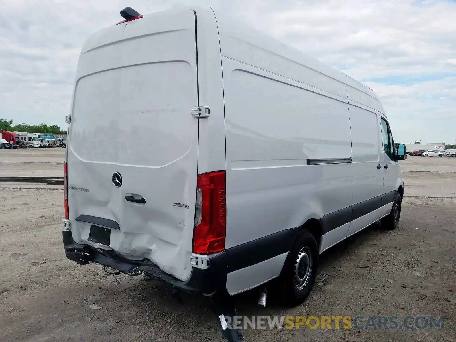 4 Фотография поврежденного автомобиля WD4PF1CD9KP161044 MERCEDES-BENZ SPRINTER 2019