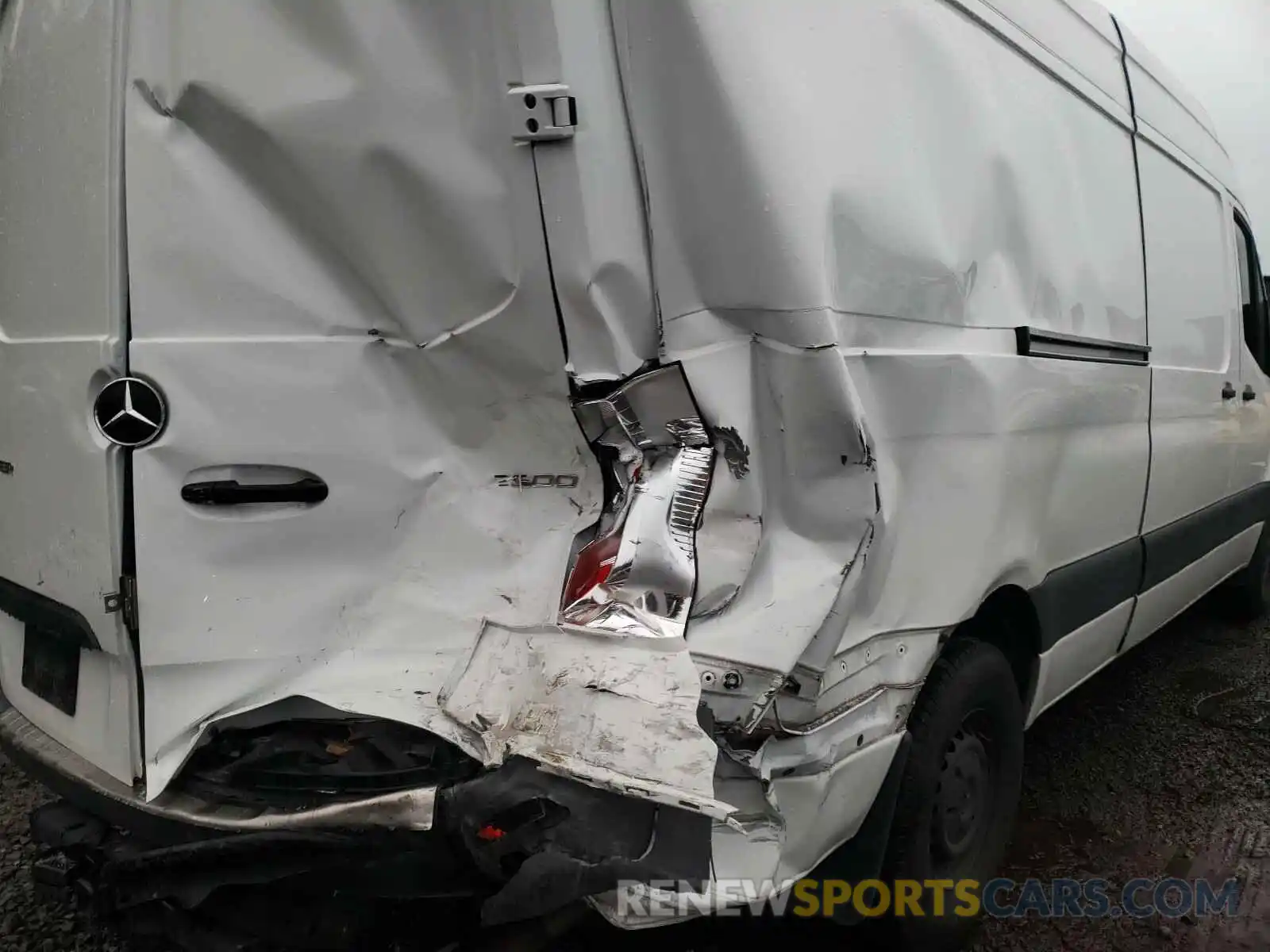 9 Photograph of a damaged car WD4PF1ED3KT008356 MERCEDES-BENZ SPRINTER 2019