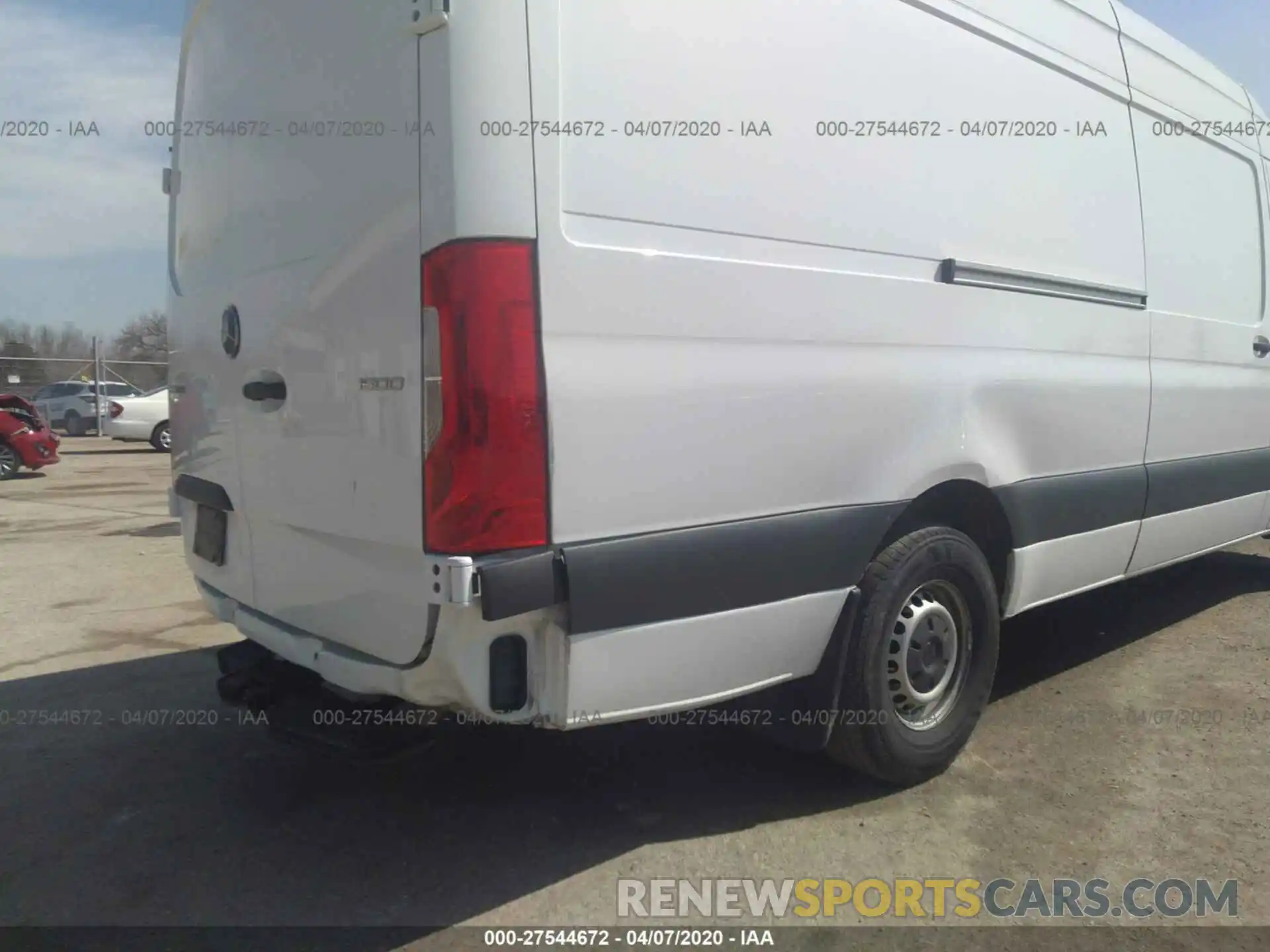 6 Photograph of a damaged car WD4PF1ED8KT005081 MERCEDES-BENZ SPRINTER 2019