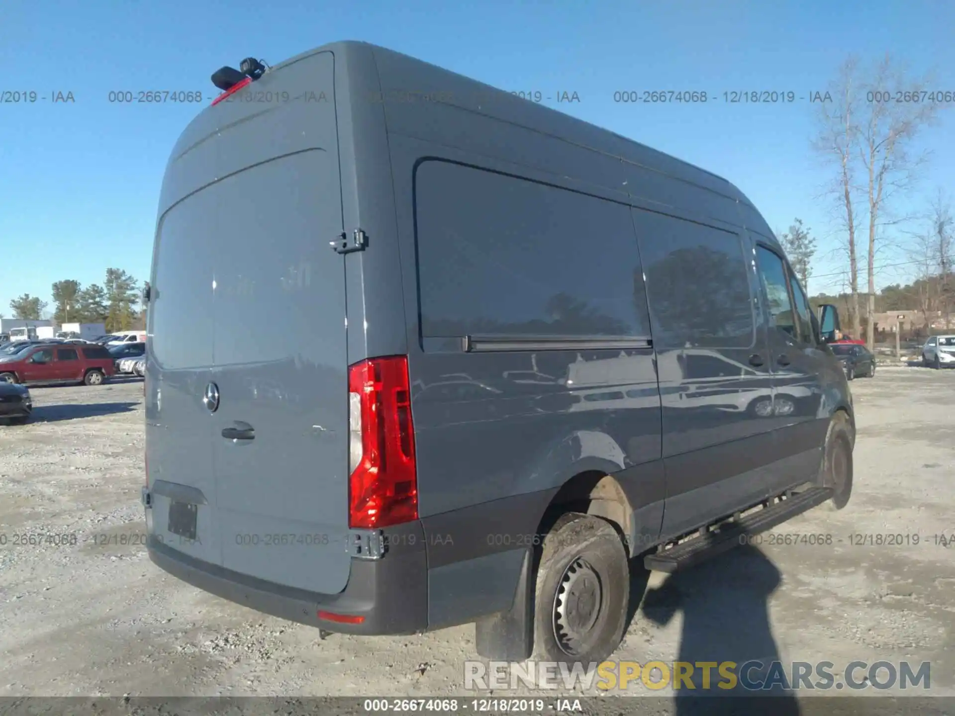 4 Photograph of a damaged car WD4PF6CDXKP041327 MERCEDES-BENZ SPRINTER 2019