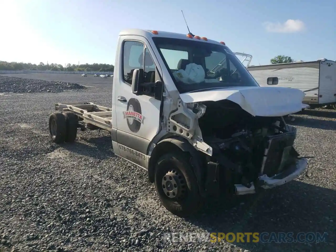 1 Photograph of a damaged car WDAPF4CD1KN022472 MERCEDES-BENZ SPRINTER 2019