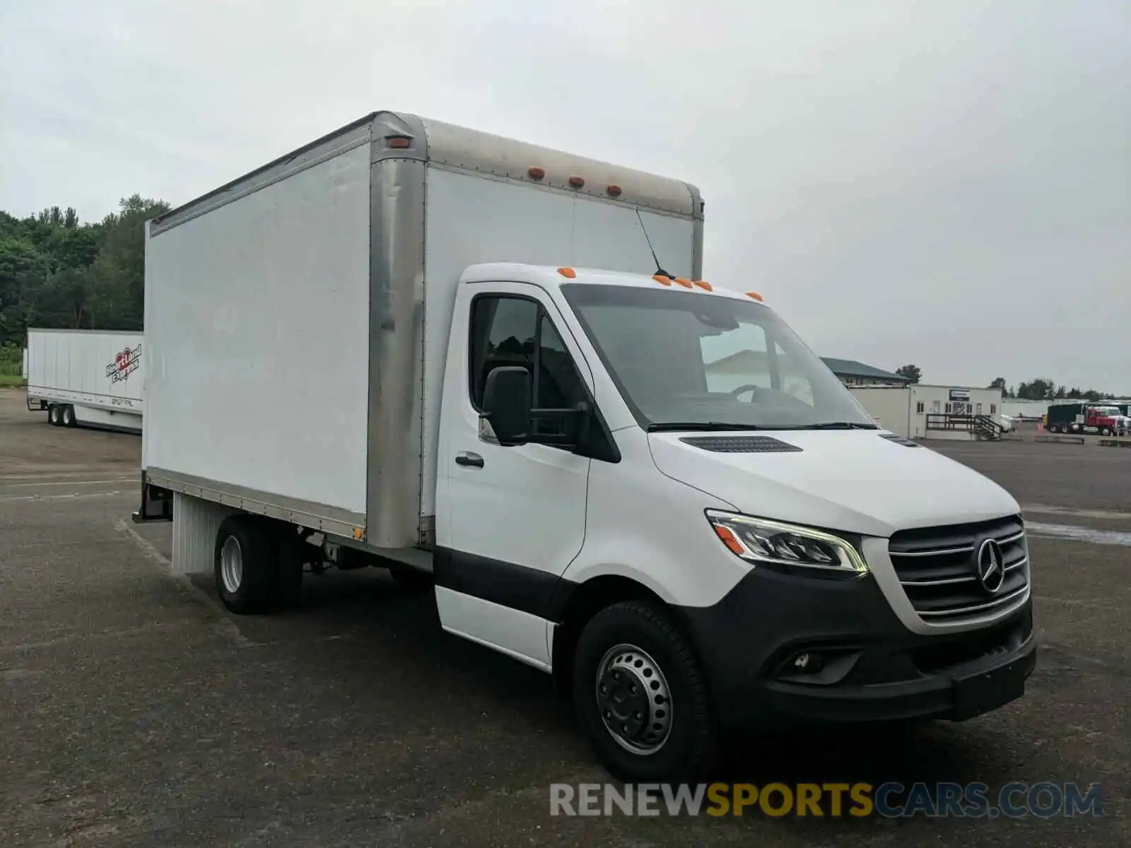 1 Photograph of a damaged car WDAPF4CD3KN011490 MERCEDES-BENZ SPRINTER 2019