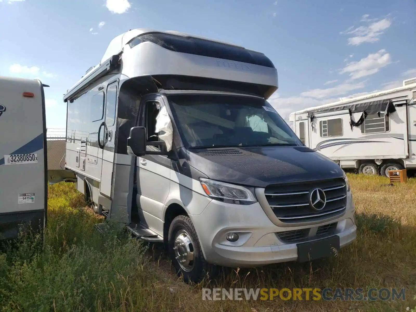 1 Photograph of a damaged car WDAPF4CD4KN069396 MERCEDES-BENZ SPRINTER 2019