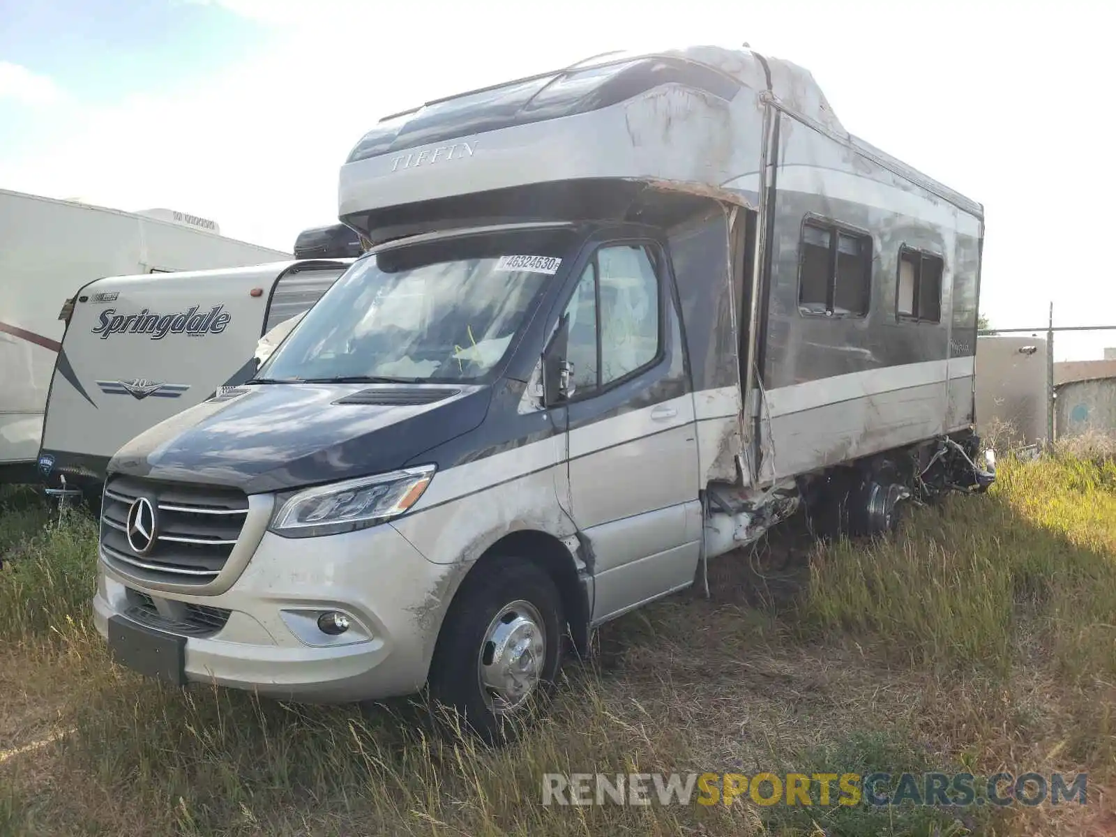 2 Photograph of a damaged car WDAPF4CD4KN069396 MERCEDES-BENZ SPRINTER 2019