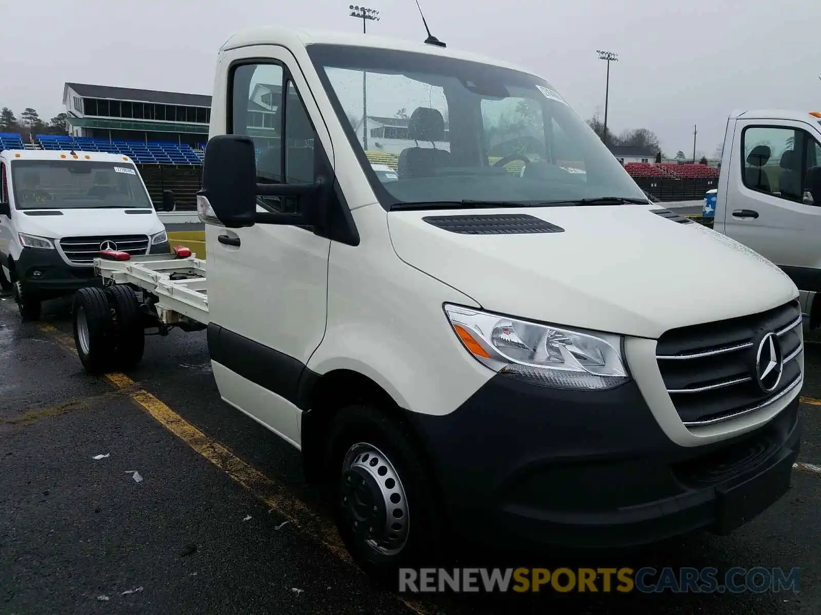 1 Photograph of a damaged car WDAPF4CD6KN050946 MERCEDES-BENZ SPRINTER 2019