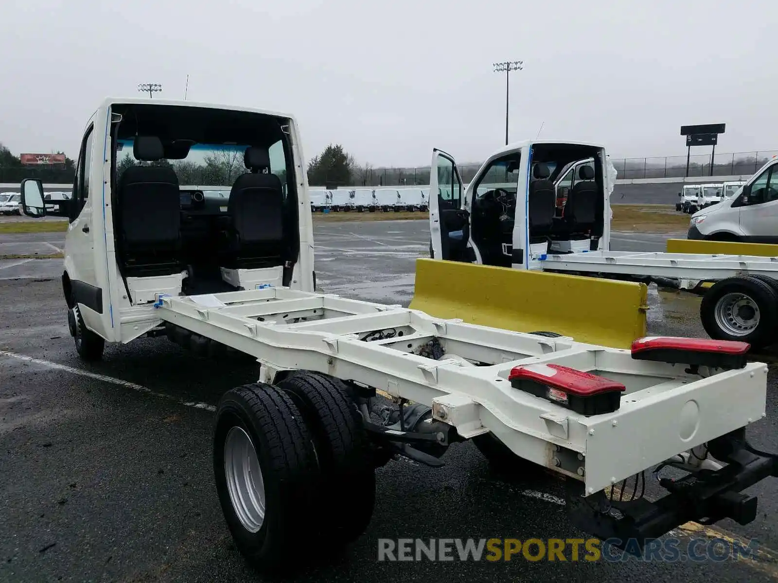 3 Photograph of a damaged car WDAPF4CD6KN050946 MERCEDES-BENZ SPRINTER 2019