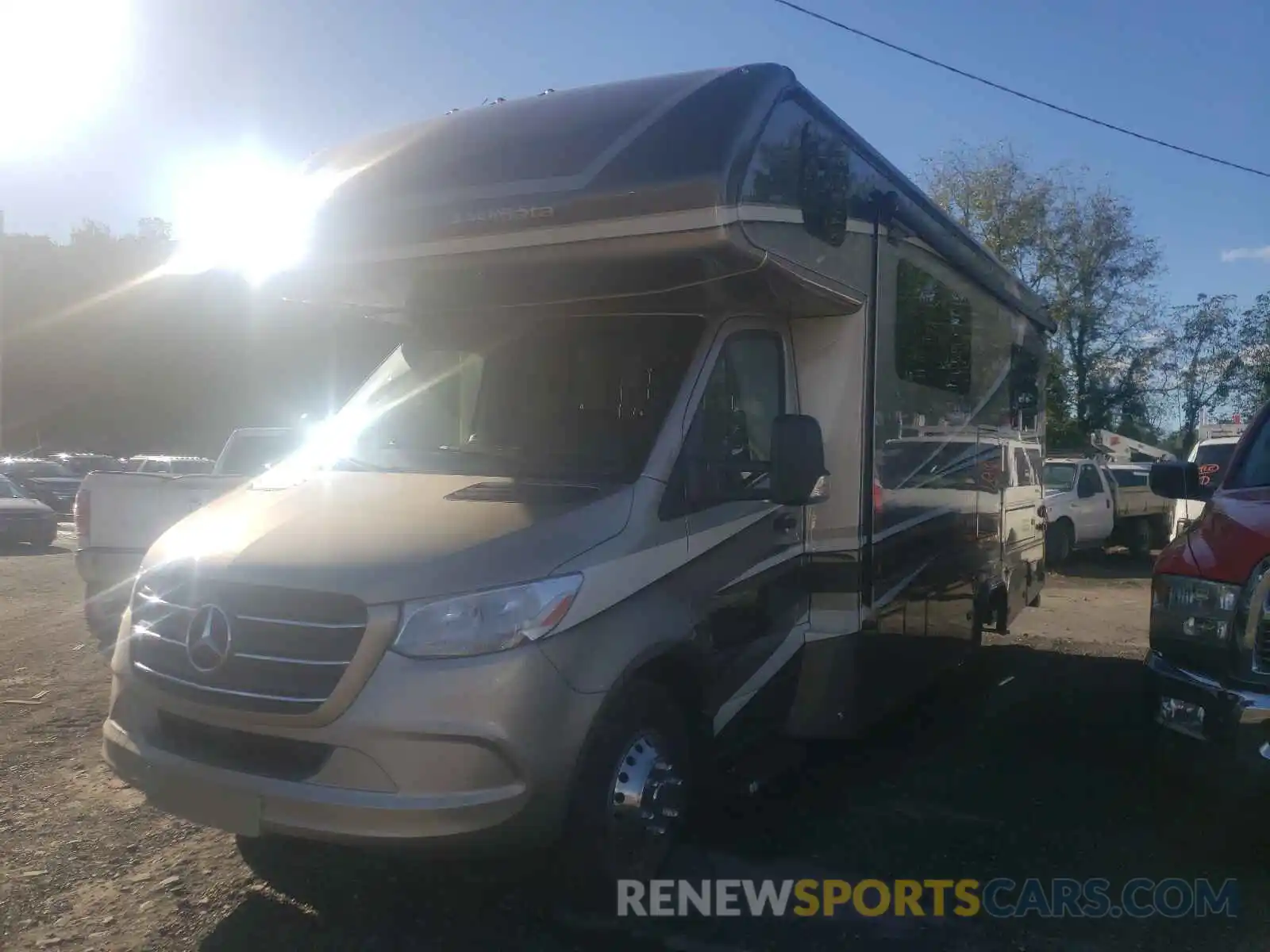 2 Photograph of a damaged car WDAPF4CD8KN038958 MERCEDES-BENZ SPRINTER 2019