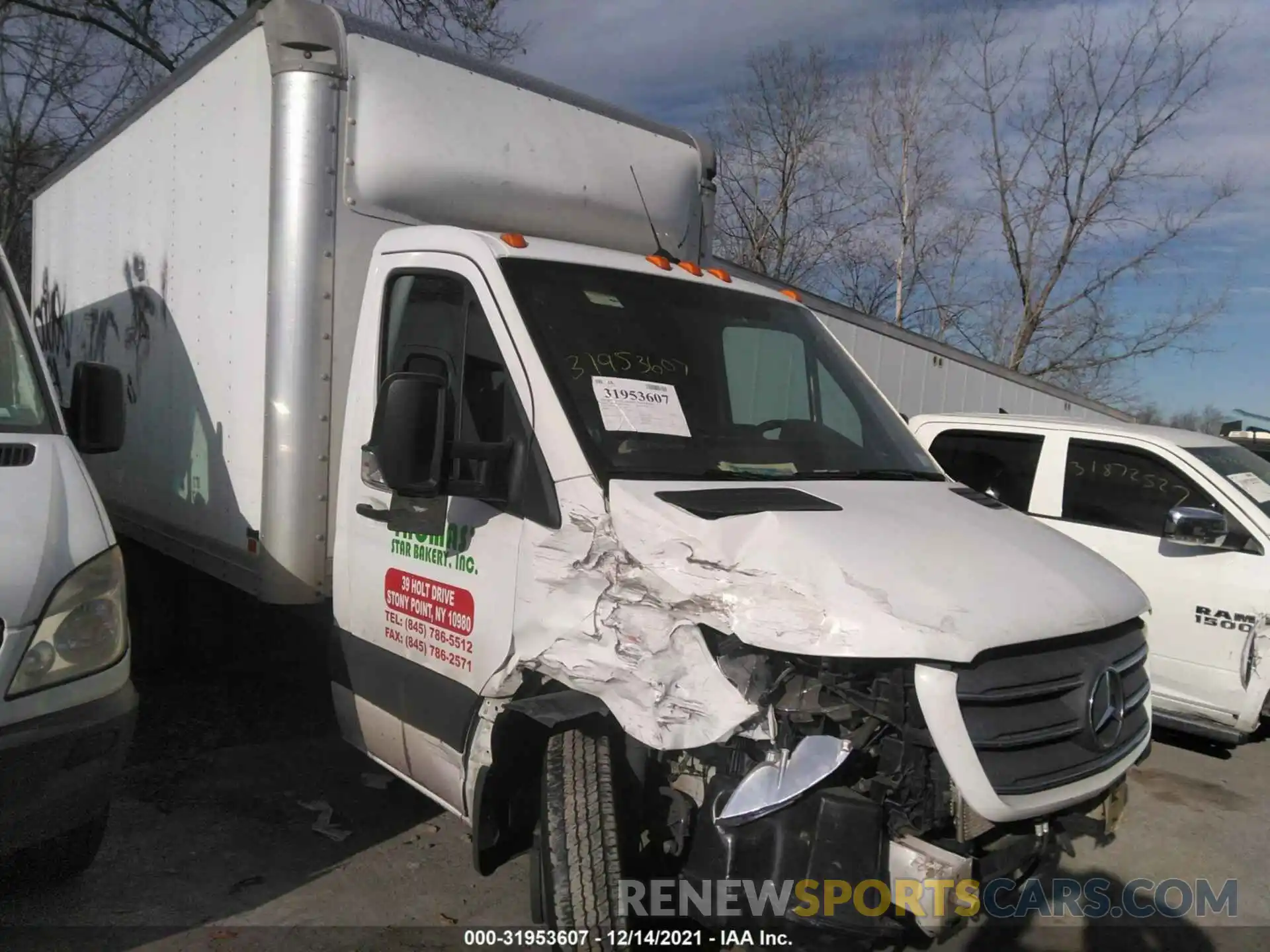 1 Фотография поврежденного автомобиля WDAPF4CD9KN015088 MERCEDES-BENZ SPRINTER 2019