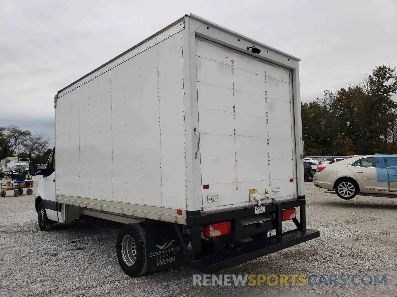 3 Photograph of a damaged car WDAPF4CD9KN037463 MERCEDES-BENZ SPRINTER 2019