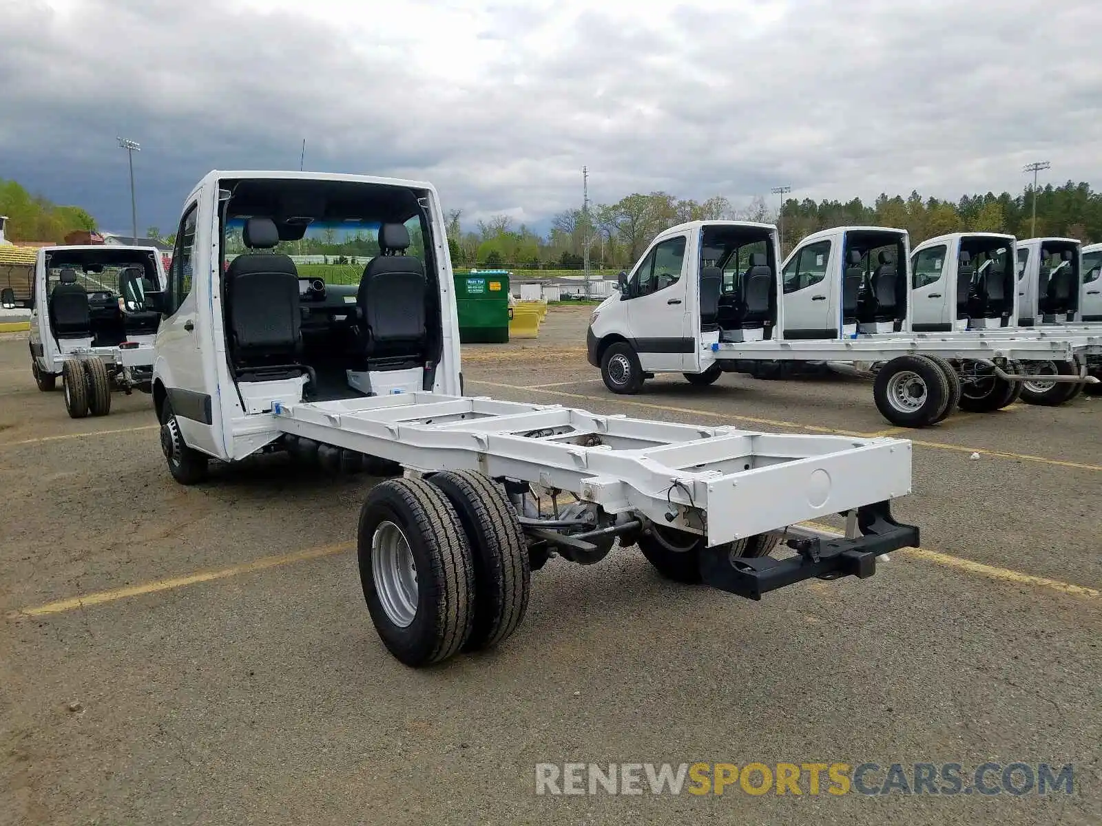 3 Photograph of a damaged car WDAPF4CDXKN017223 MERCEDES-BENZ SPRINTER 2019