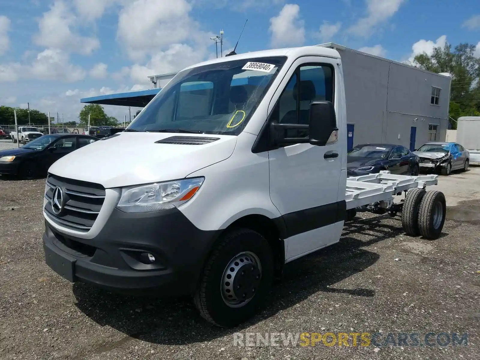 2 Фотография поврежденного автомобиля WDAPF4CDXKN058645 MERCEDES-BENZ SPRINTER 2019