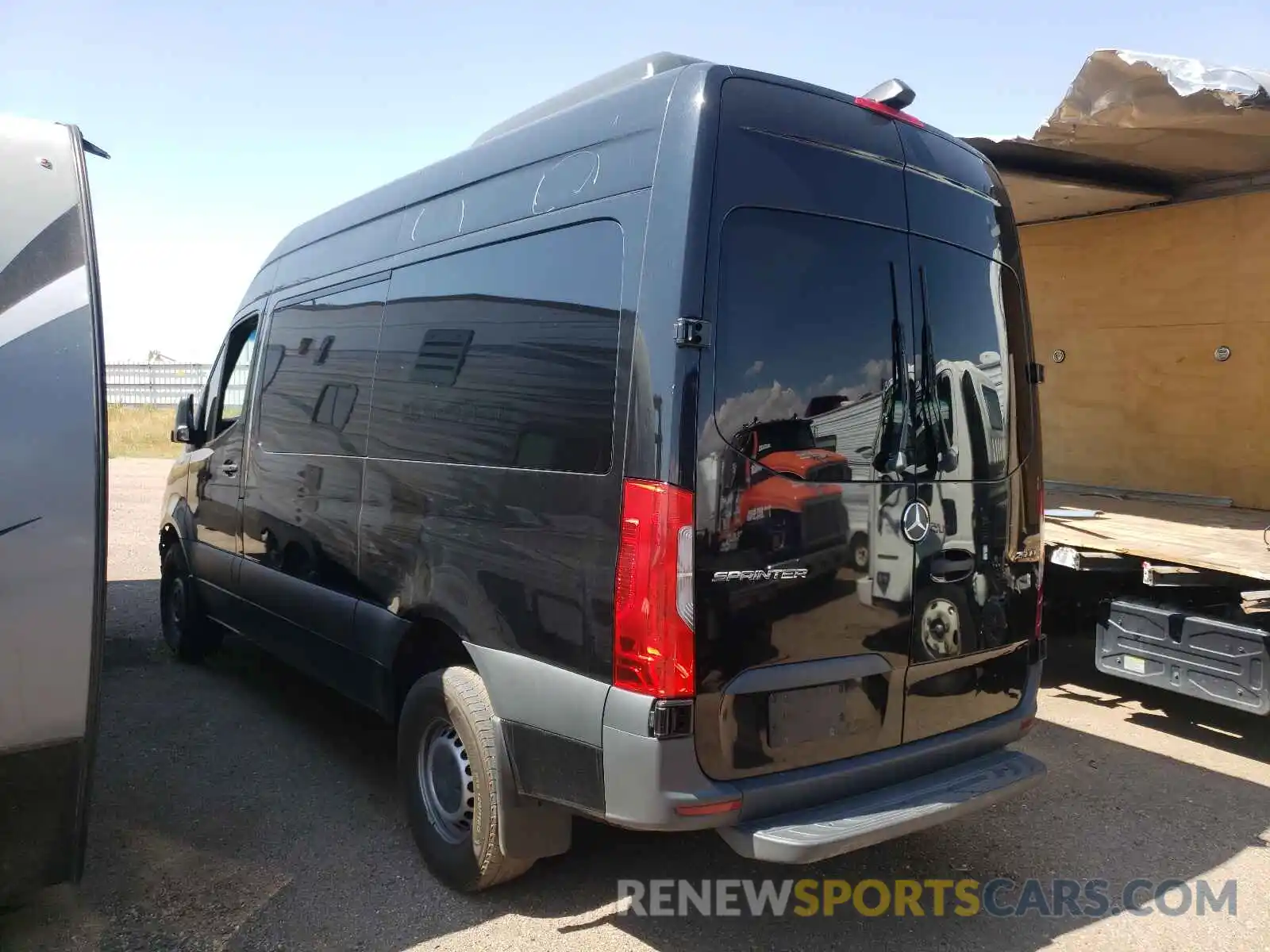 3 Photograph of a damaged car WDZPF0CD3KP053751 MERCEDES-BENZ SPRINTER 2019