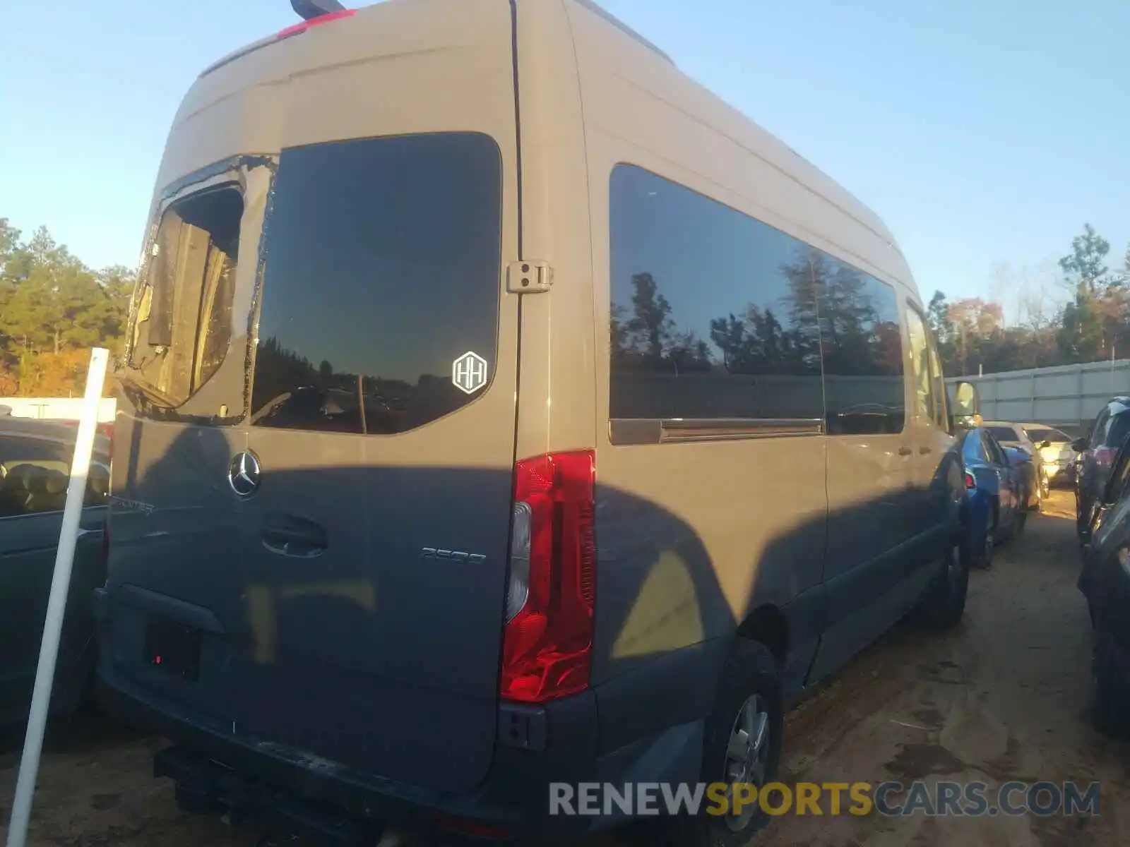 4 Фотография поврежденного автомобиля WDZPF0CD3KP124947 MERCEDES-BENZ SPRINTER 2019