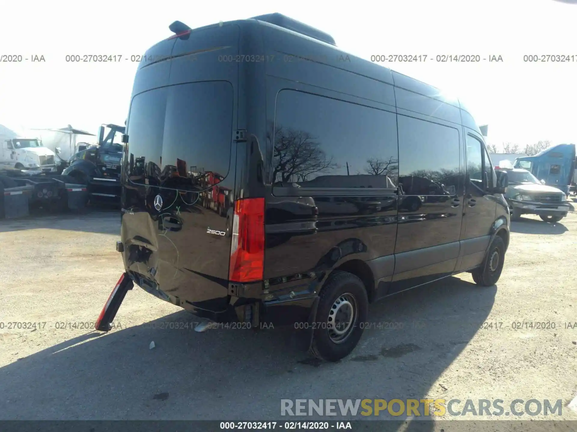 4 Фотография поврежденного автомобиля WDZPF0CD5KP110726 MERCEDES-BENZ SPRINTER 2019