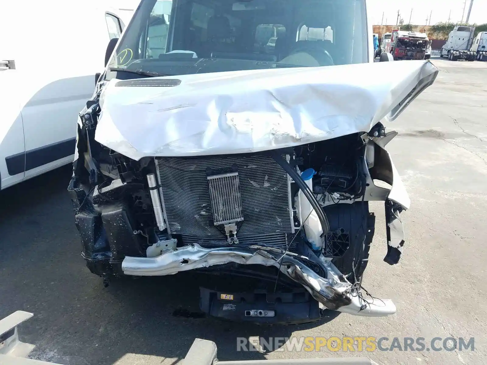 9 Photograph of a damaged car WDZPF0CD6KP111920 MERCEDES-BENZ SPRINTER 2019
